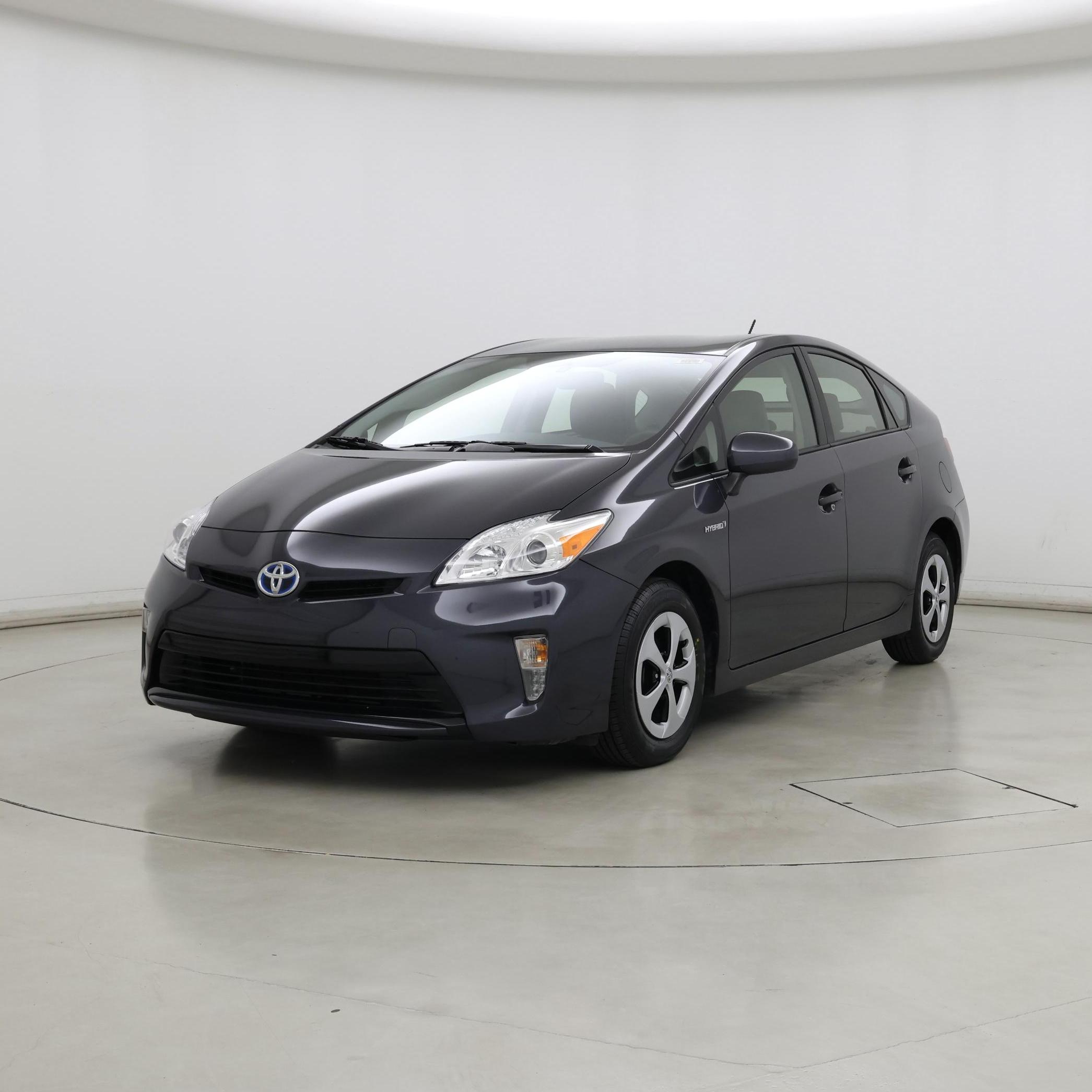 Thumbnail: 2015 Toyota Prius - 4