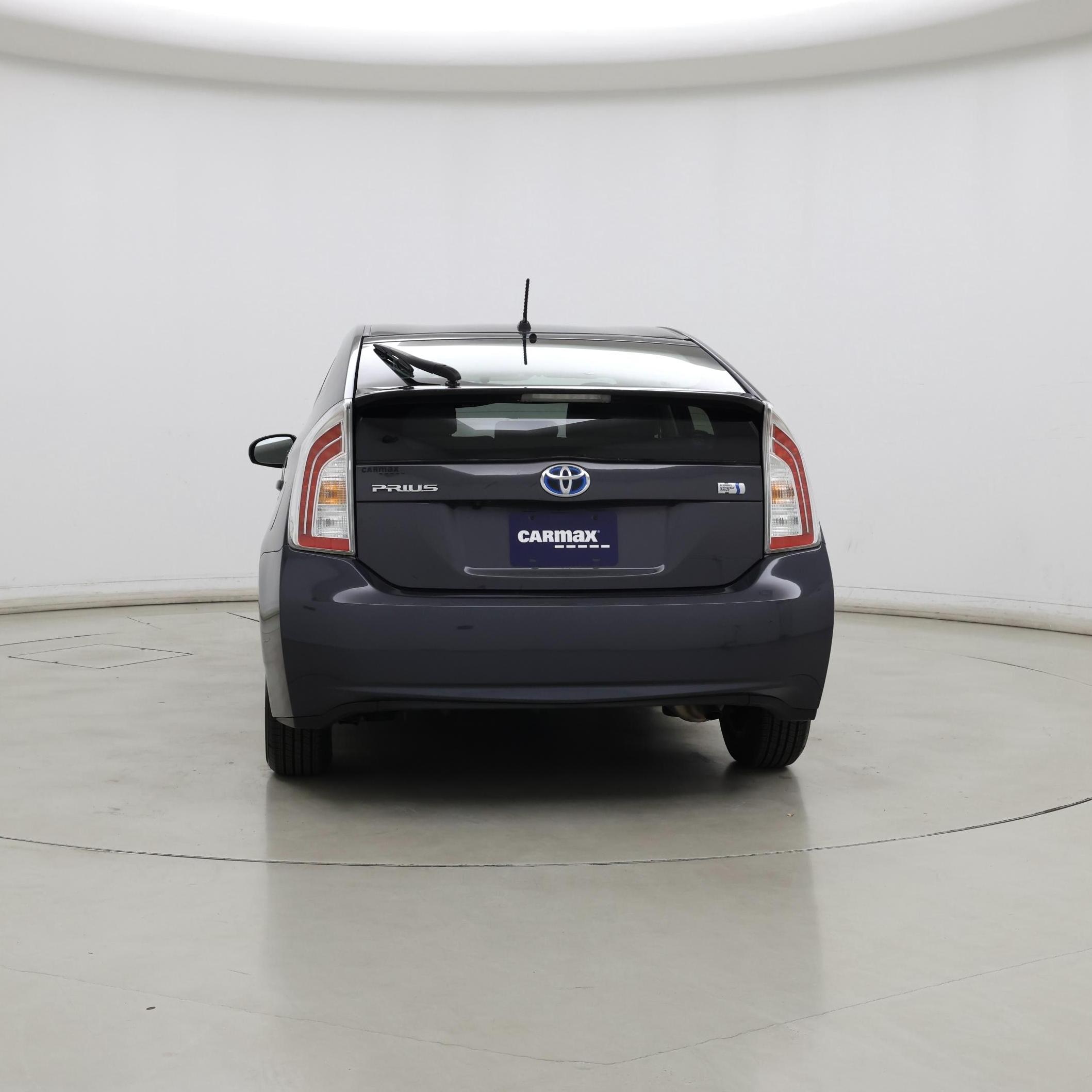 Thumbnail: 2015 Toyota Prius - 6