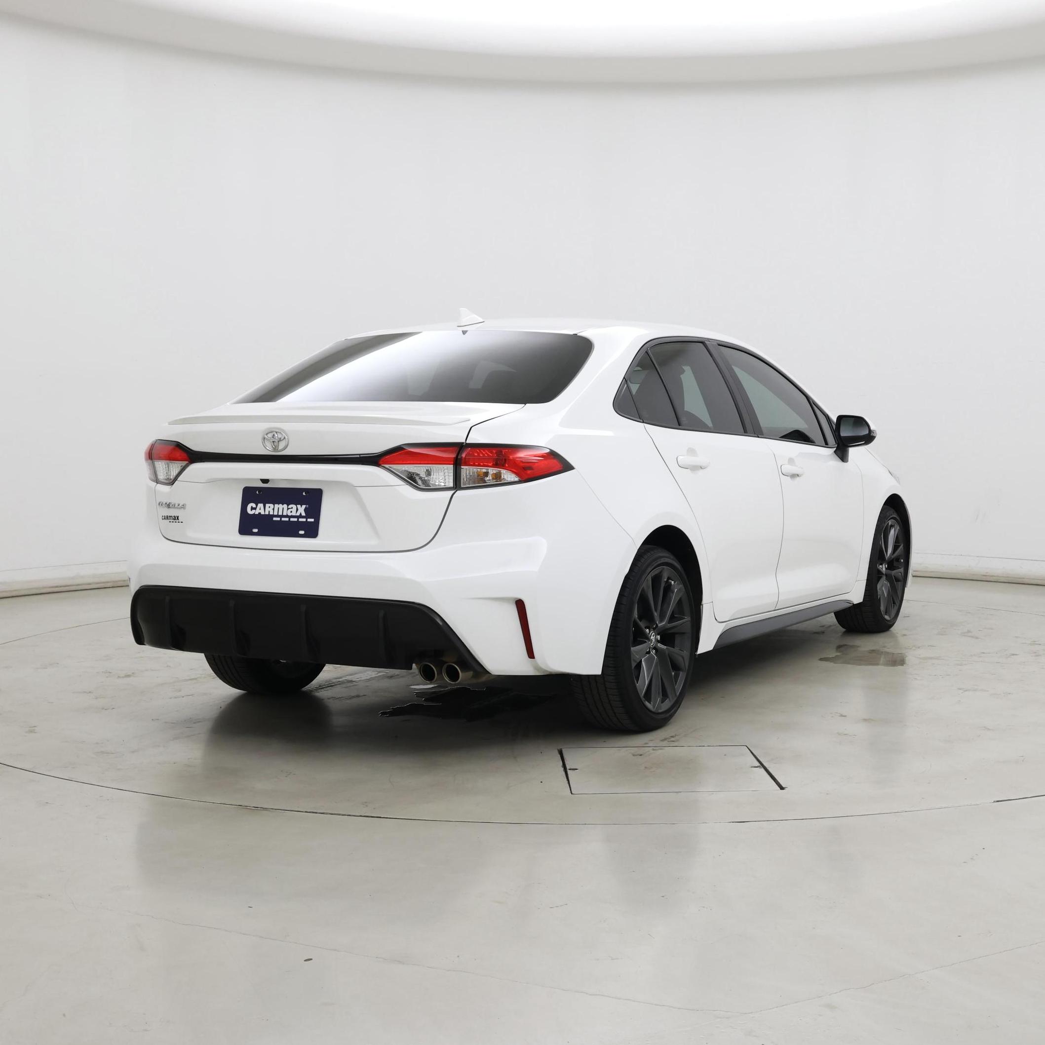 Thumbnail: 2023 Toyota Corolla - 8