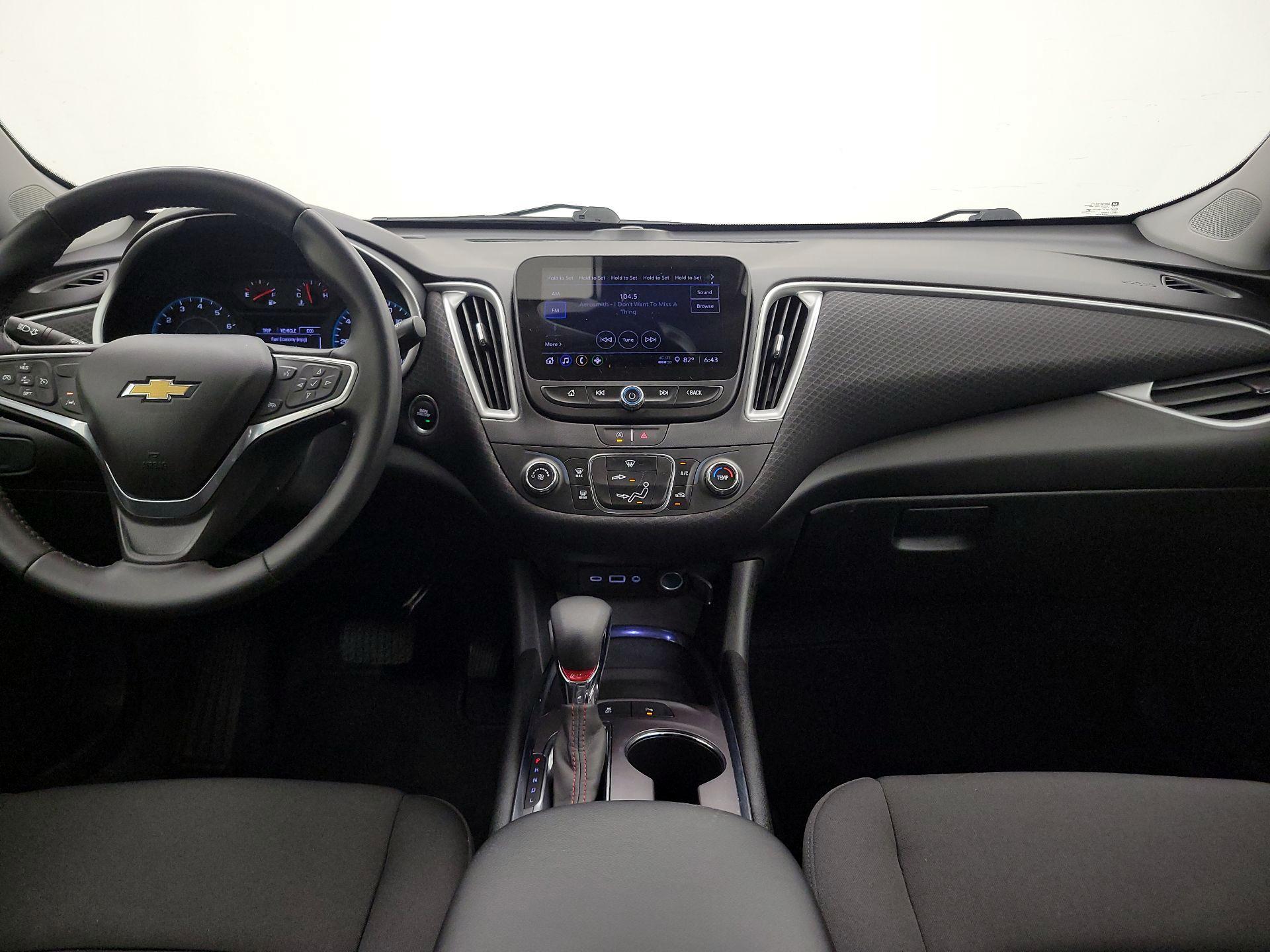 Thumbnail: 2022 Chevrolet Malibu - 9