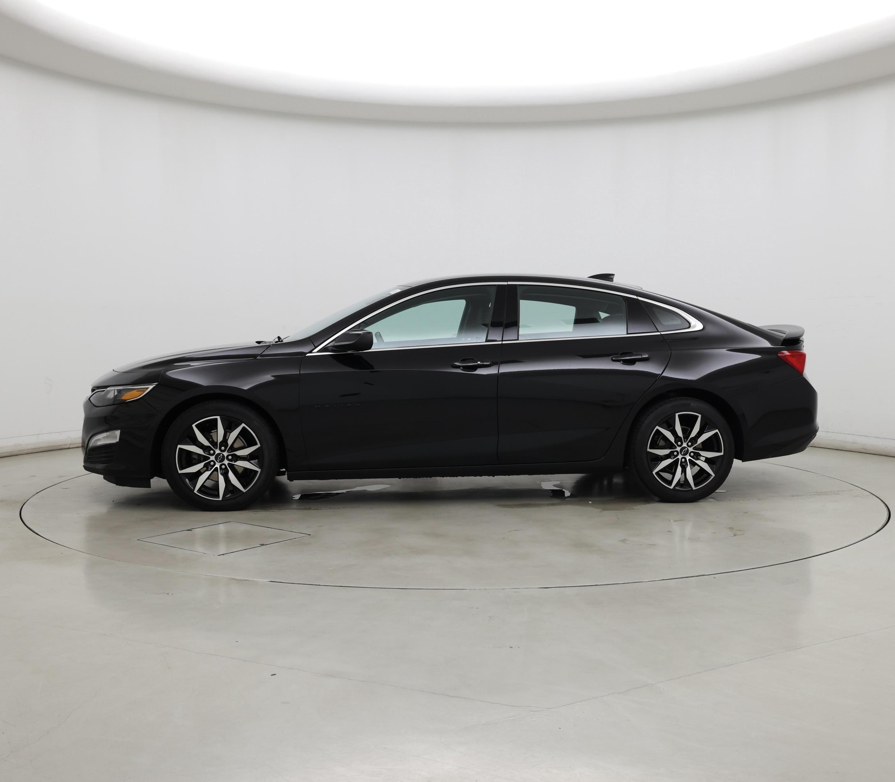 Thumbnail: 2022 Chevrolet Malibu - 3
