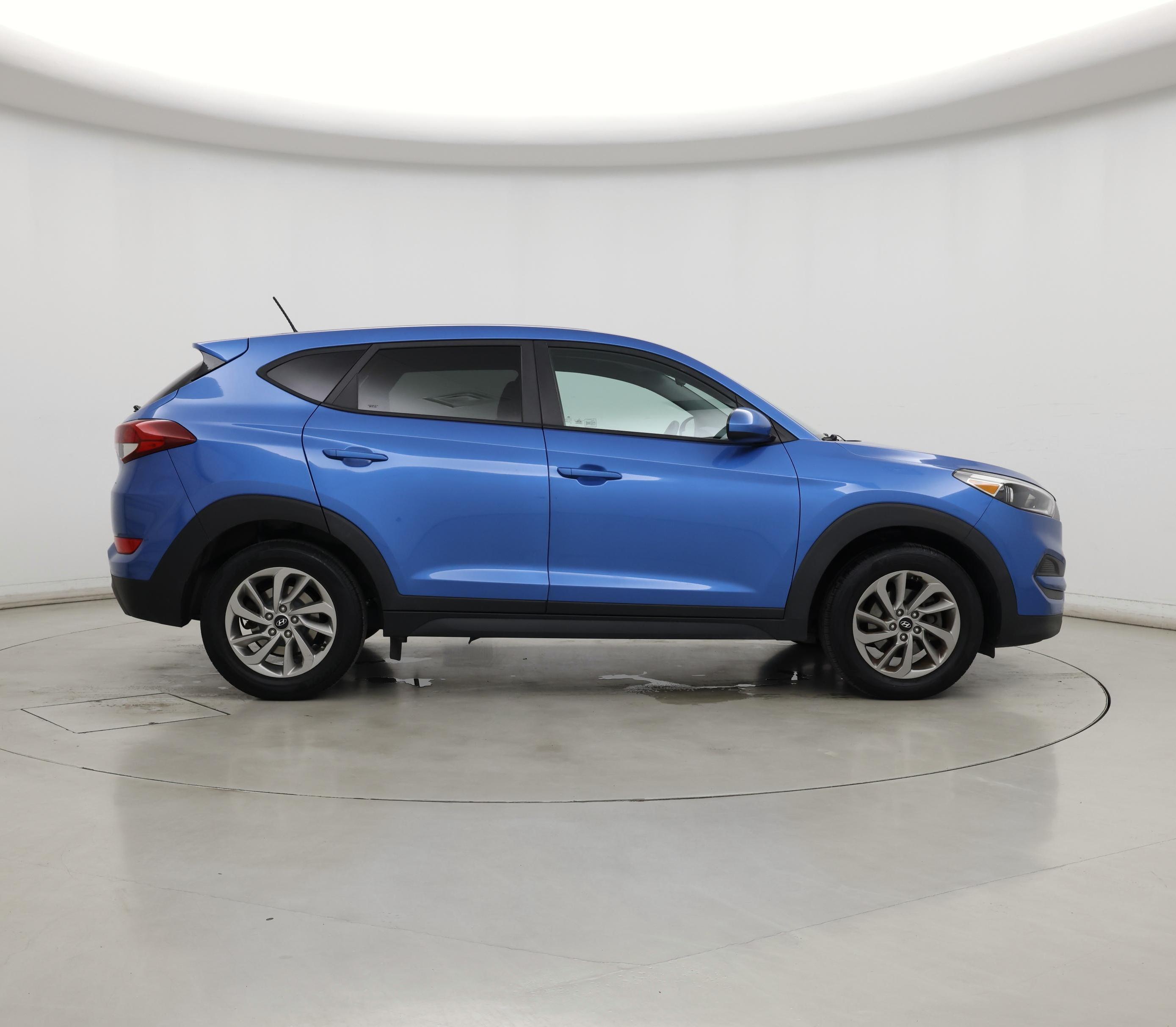 Thumbnail: 2017 Hyundai Tucson - 7