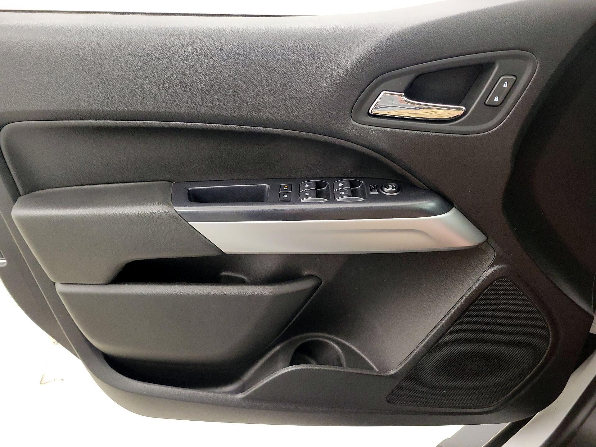 Thumbnail: 2021 Chevrolet Colorado - 12
