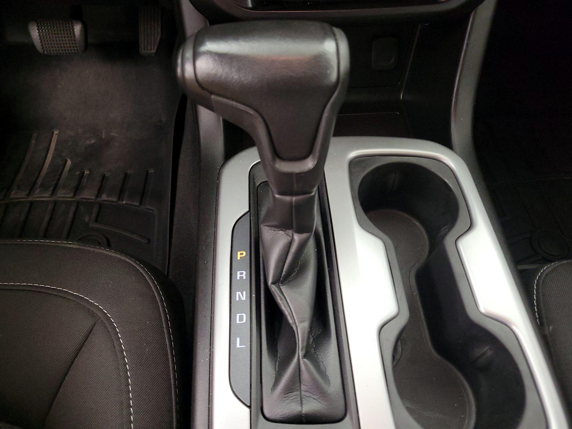 Thumbnail: 2021 Chevrolet Colorado - 17