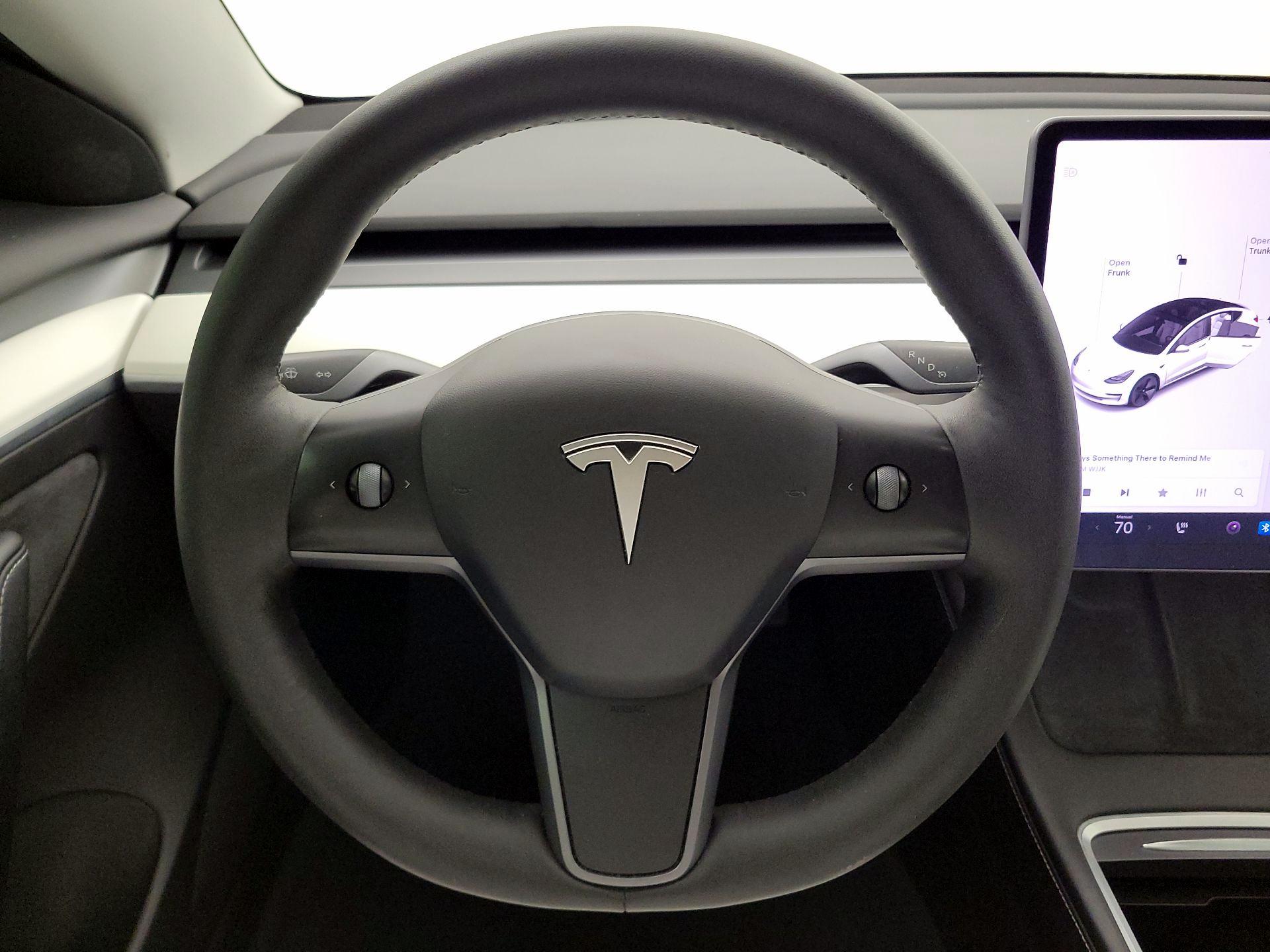 Thumbnail: 2021 Tesla Model 3 - 10