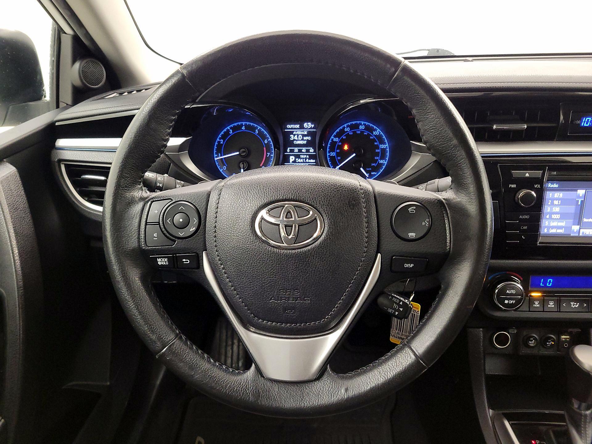 Thumbnail: 2015 Toyota Corolla - 10