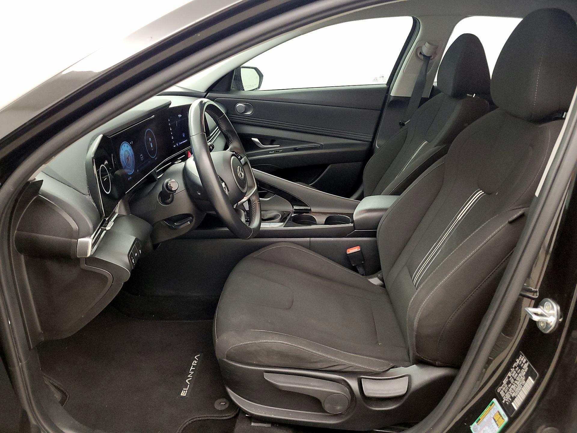 Thumbnail: 2023 Hyundai Elantra - 11