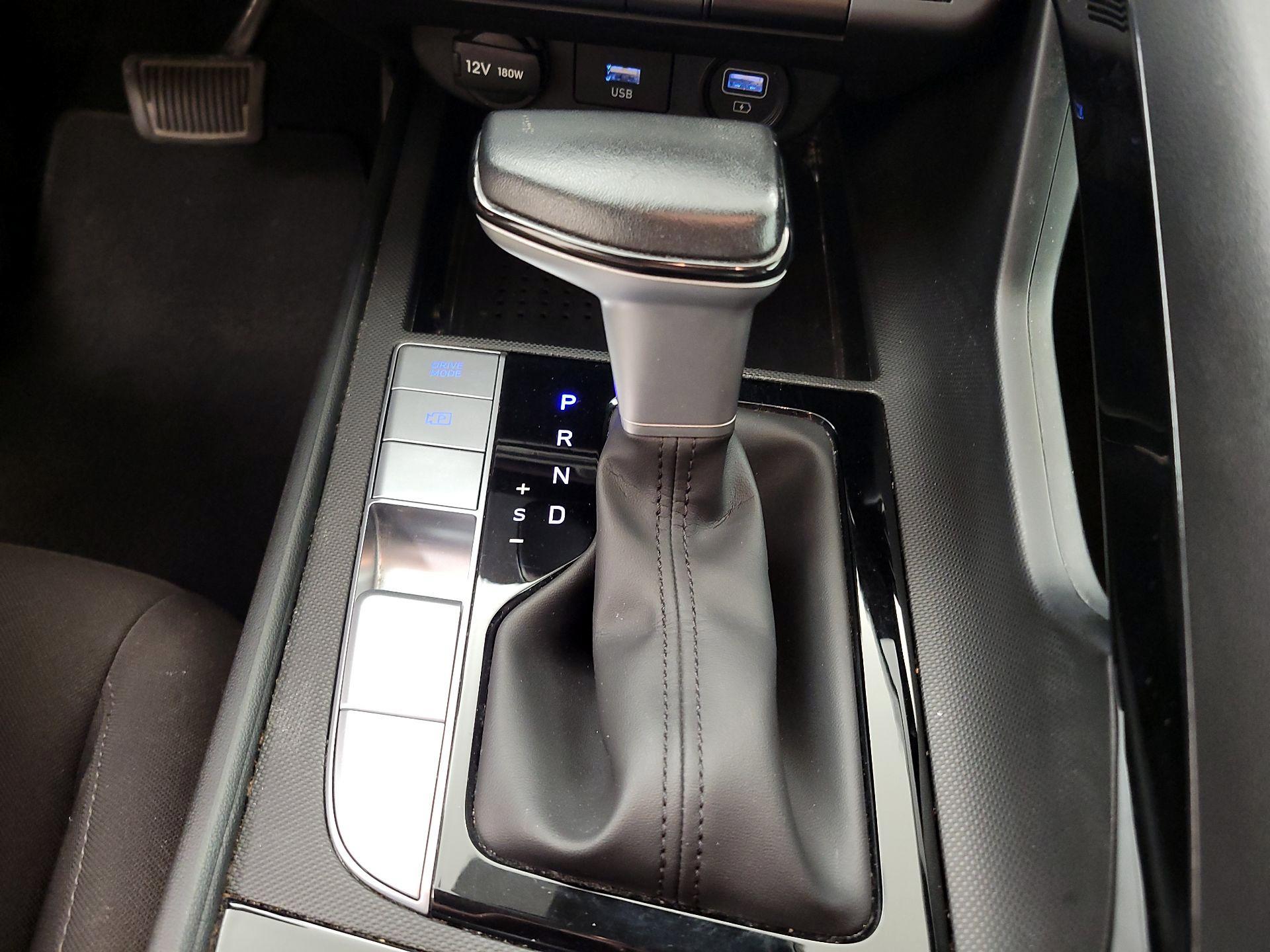 Thumbnail: 2023 Hyundai Elantra - 18