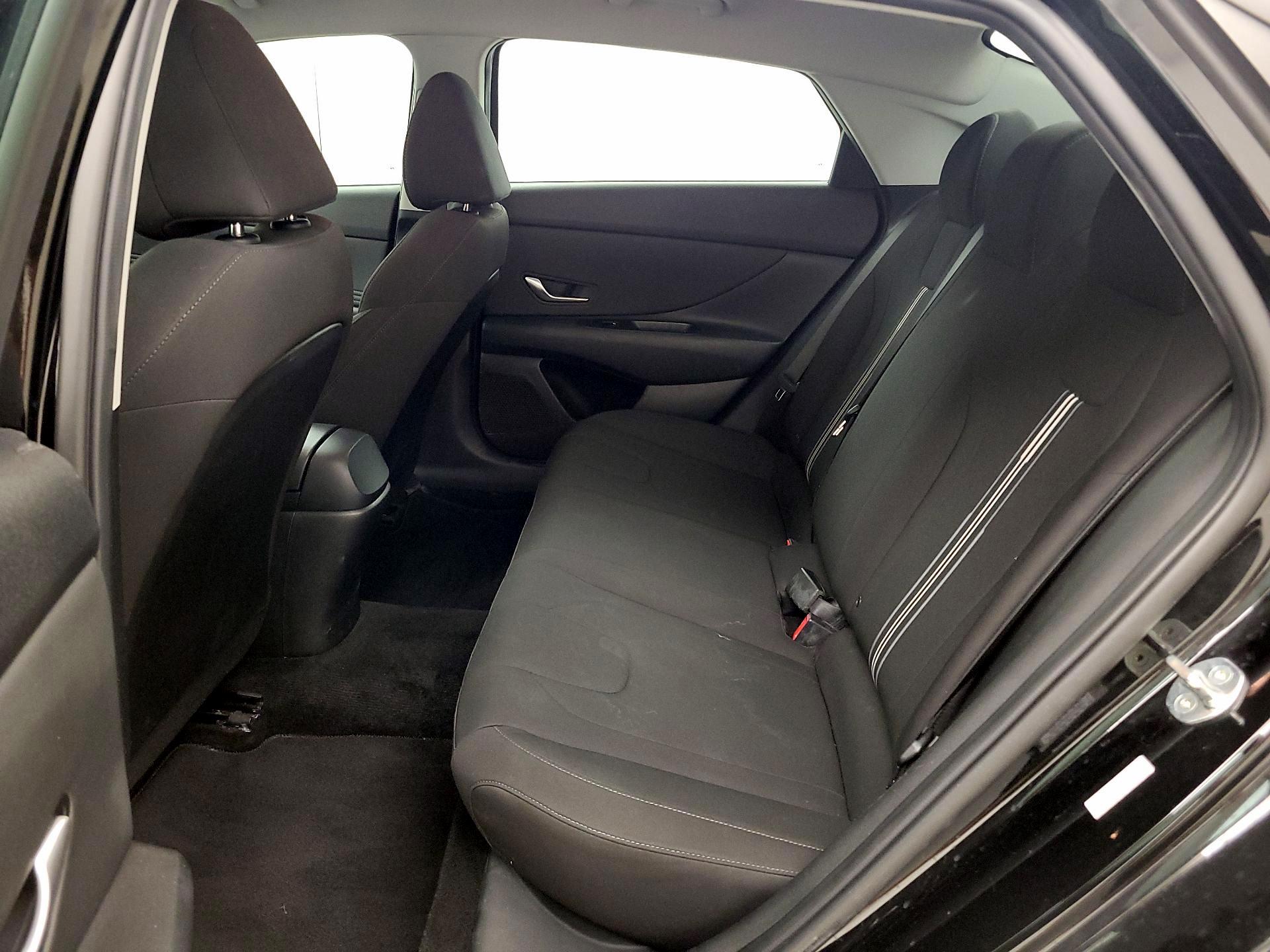 Thumbnail: 2023 Hyundai Elantra - 20