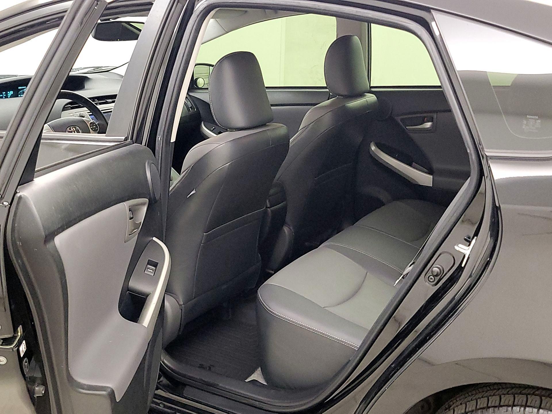 Thumbnail: 2014 Toyota Prius - 19