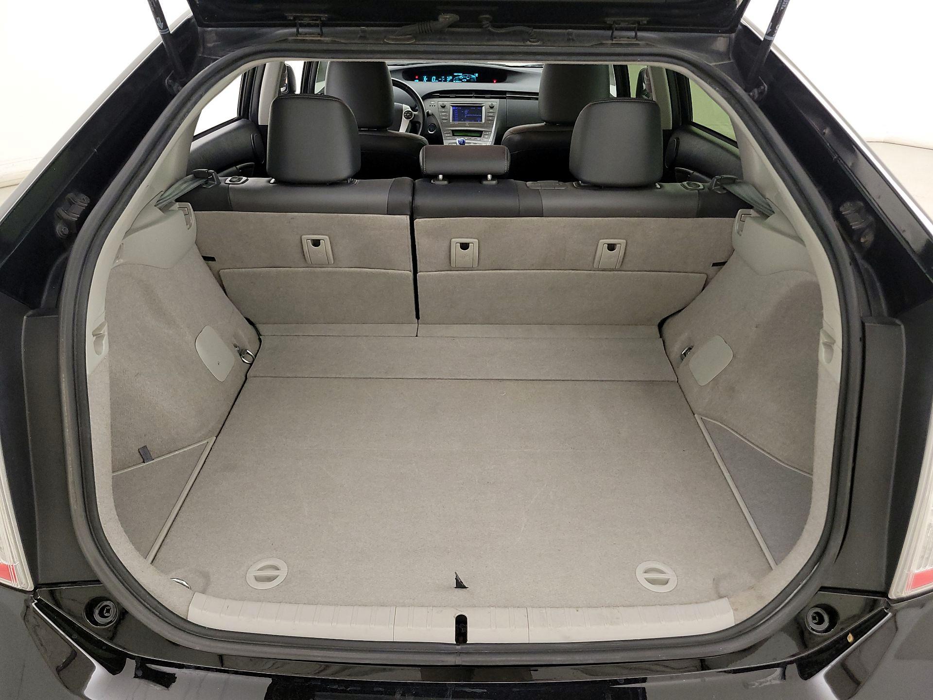 Thumbnail: 2014 Toyota Prius - 20