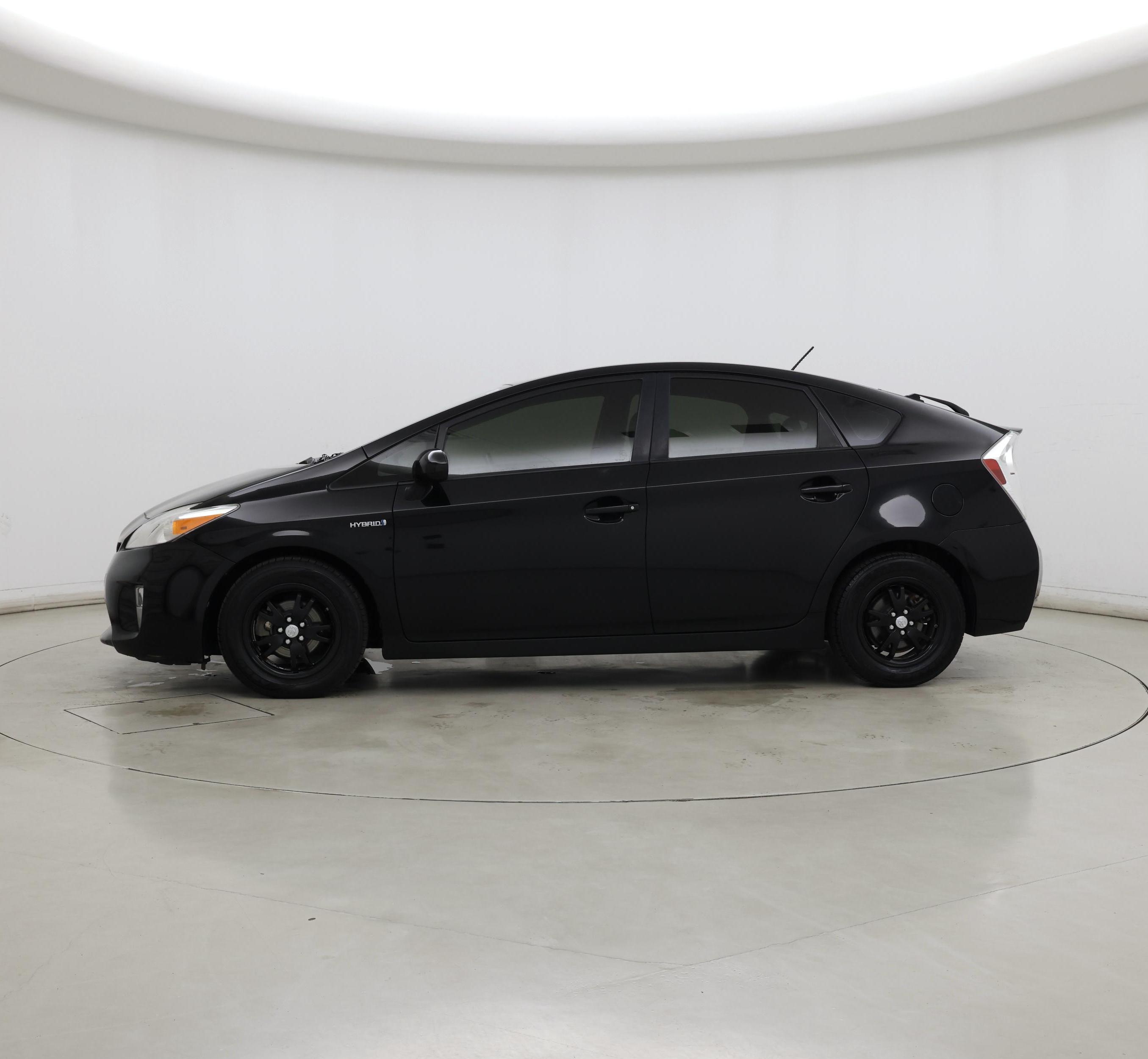 Thumbnail: 2014 Toyota Prius - 3