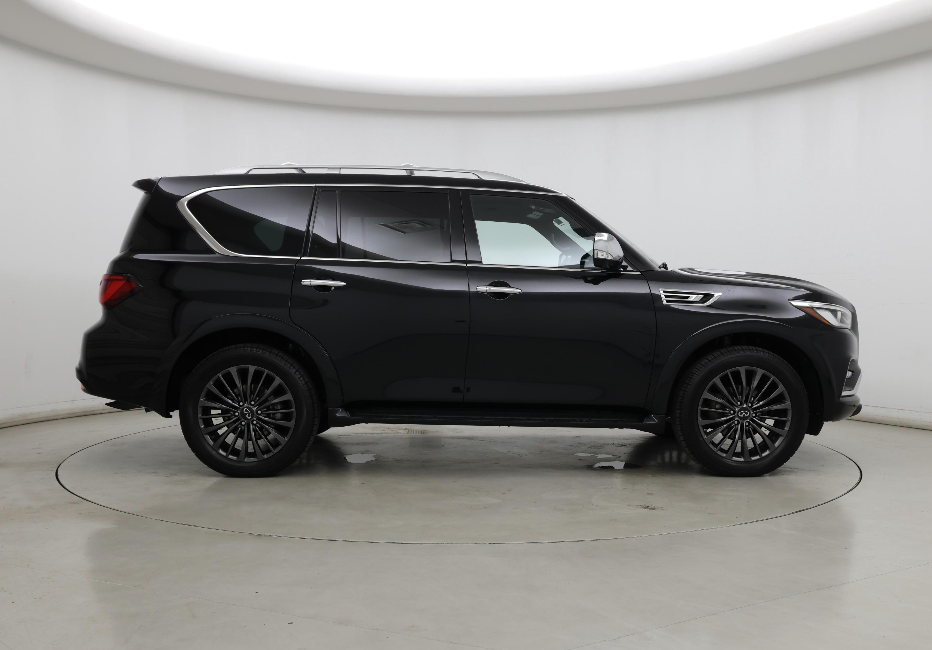 Thumbnail: 2023 INFINITI QX80 - 7