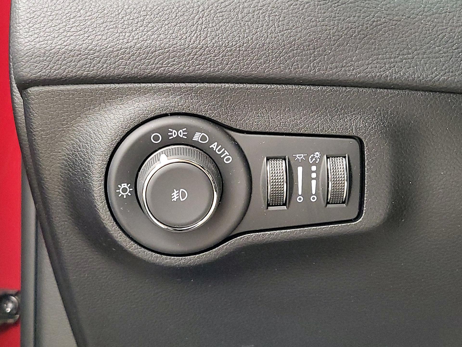 Thumbnail: 2019 Jeep Compass - 13