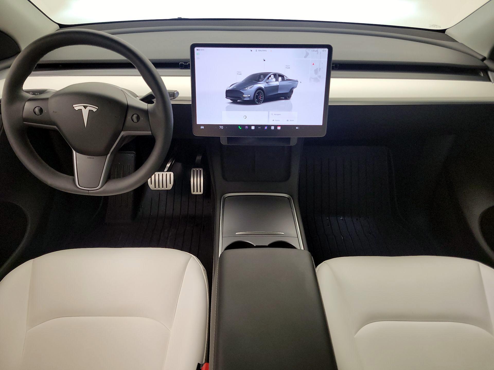 Thumbnail: 2023 Tesla Model Y - 9