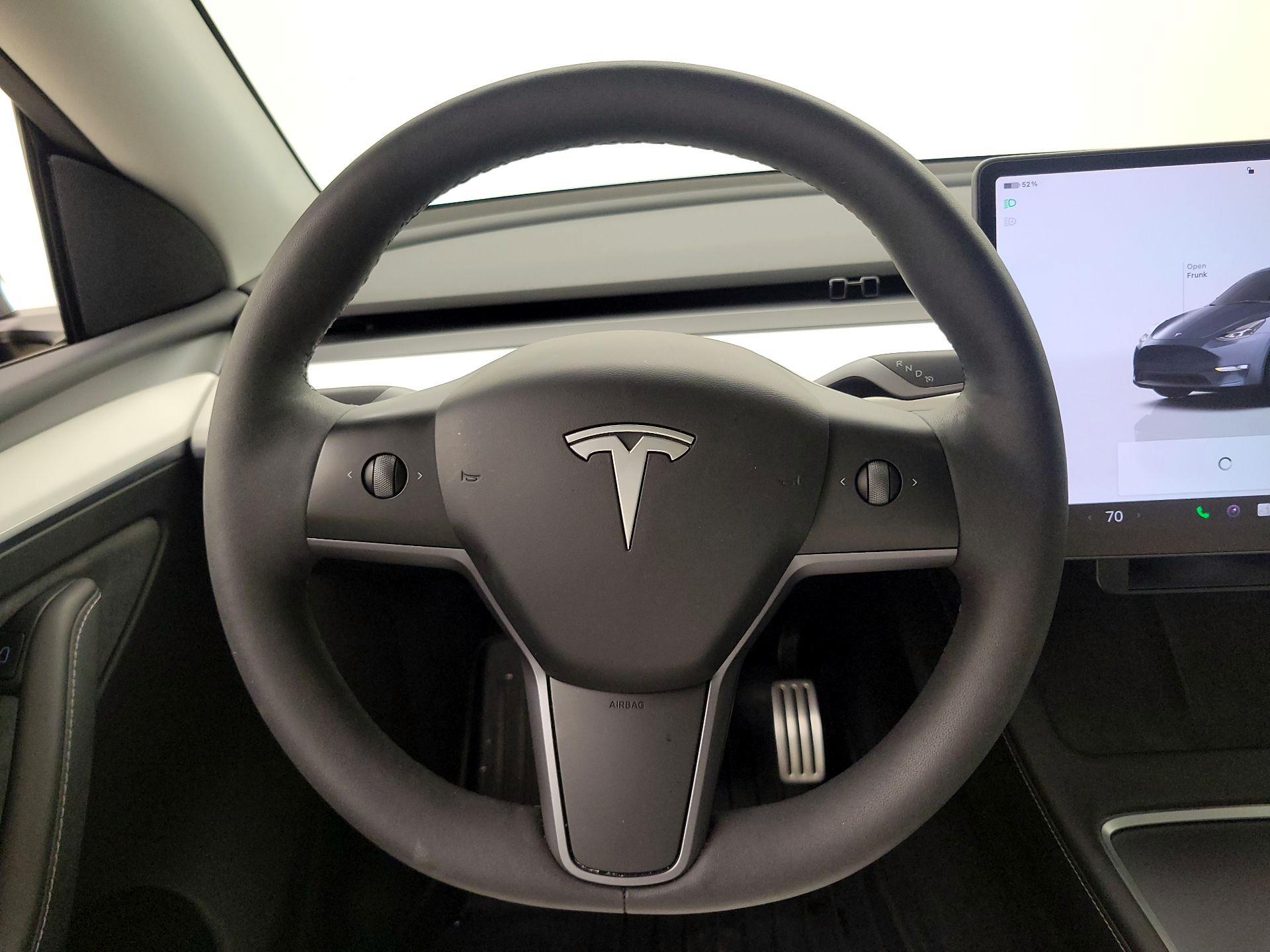 Thumbnail: 2023 Tesla Model Y - 10
