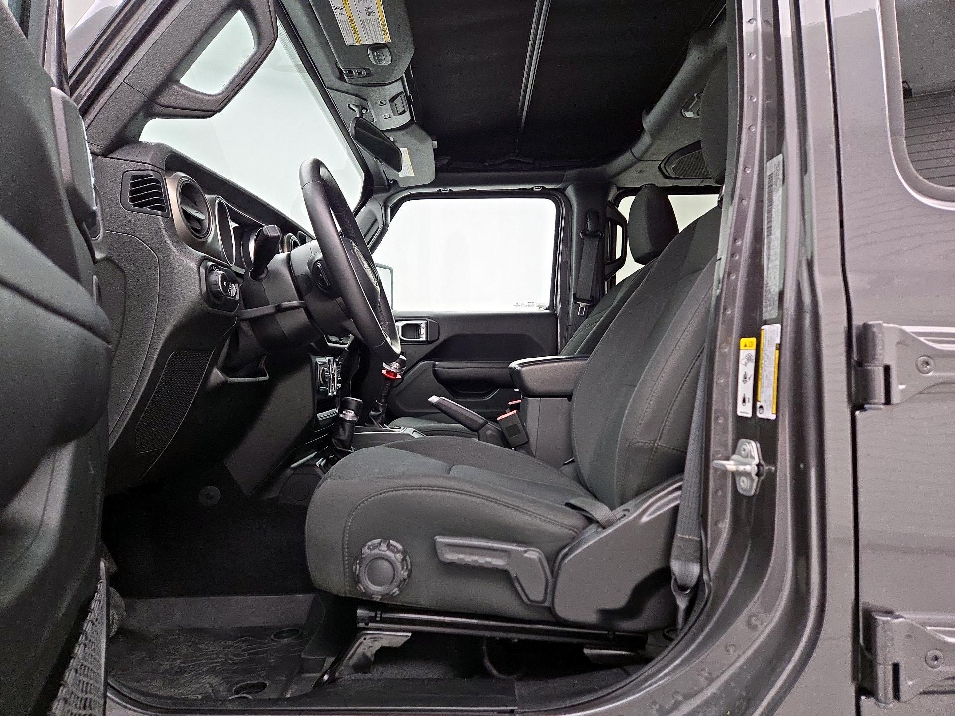 Thumbnail: 2018 Jeep Wrangler - 11