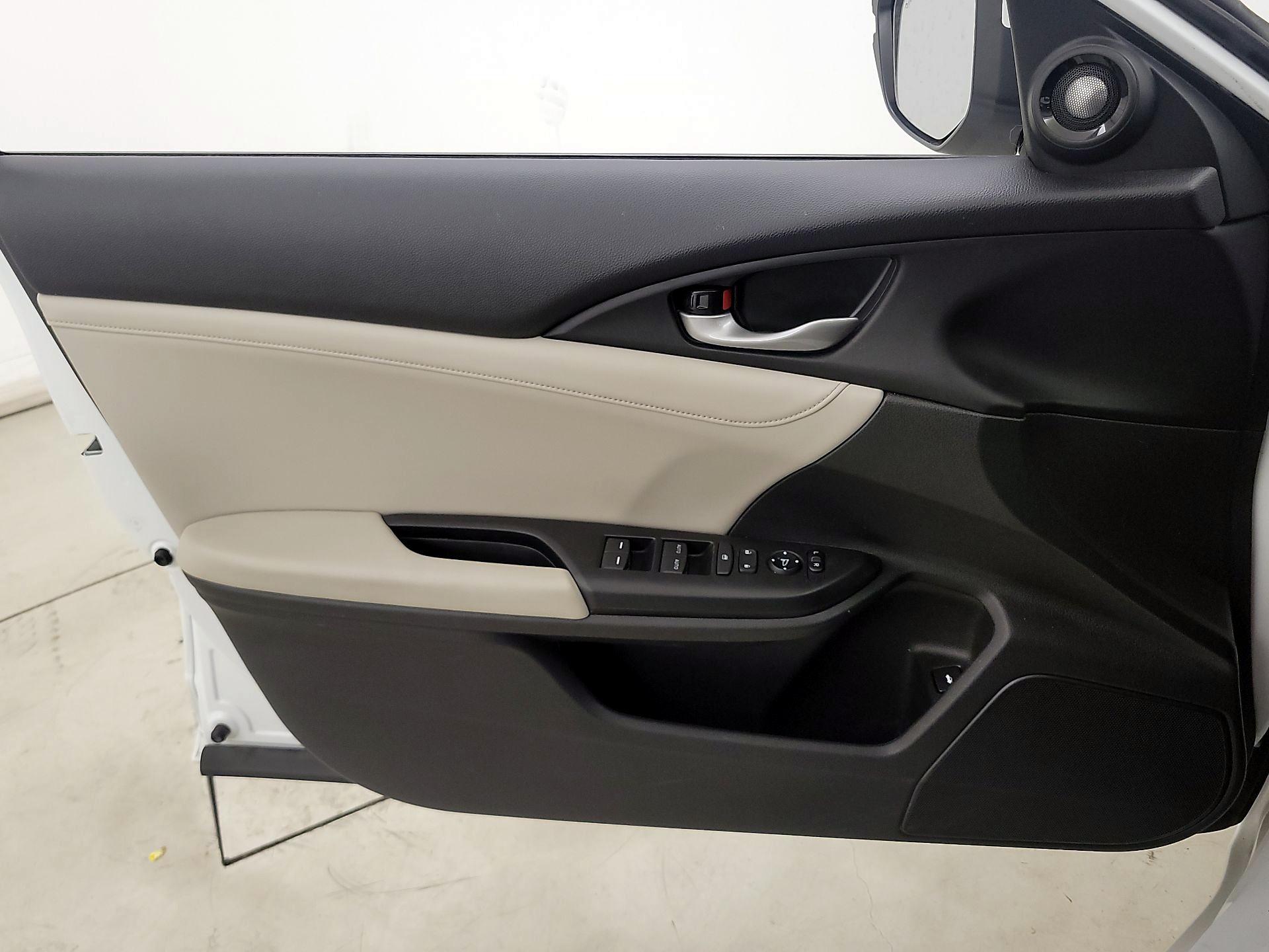 Thumbnail: 2021 Honda Insight - 12