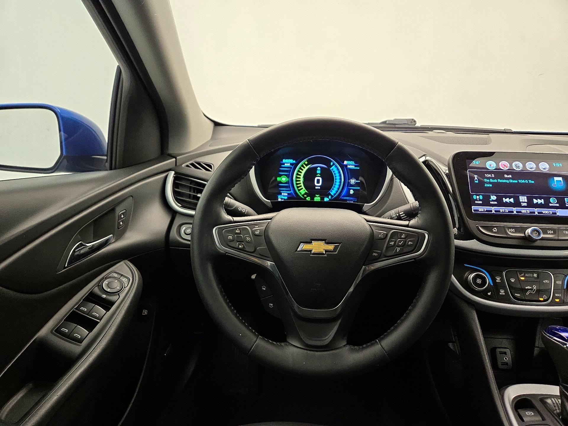 Thumbnail: 2017 Chevrolet Volt - 10