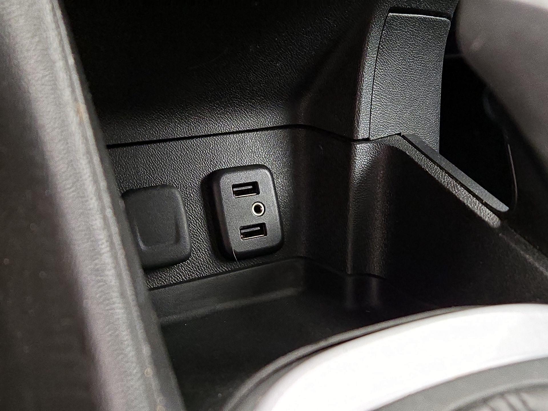Thumbnail: 2017 Chevrolet Volt - 18