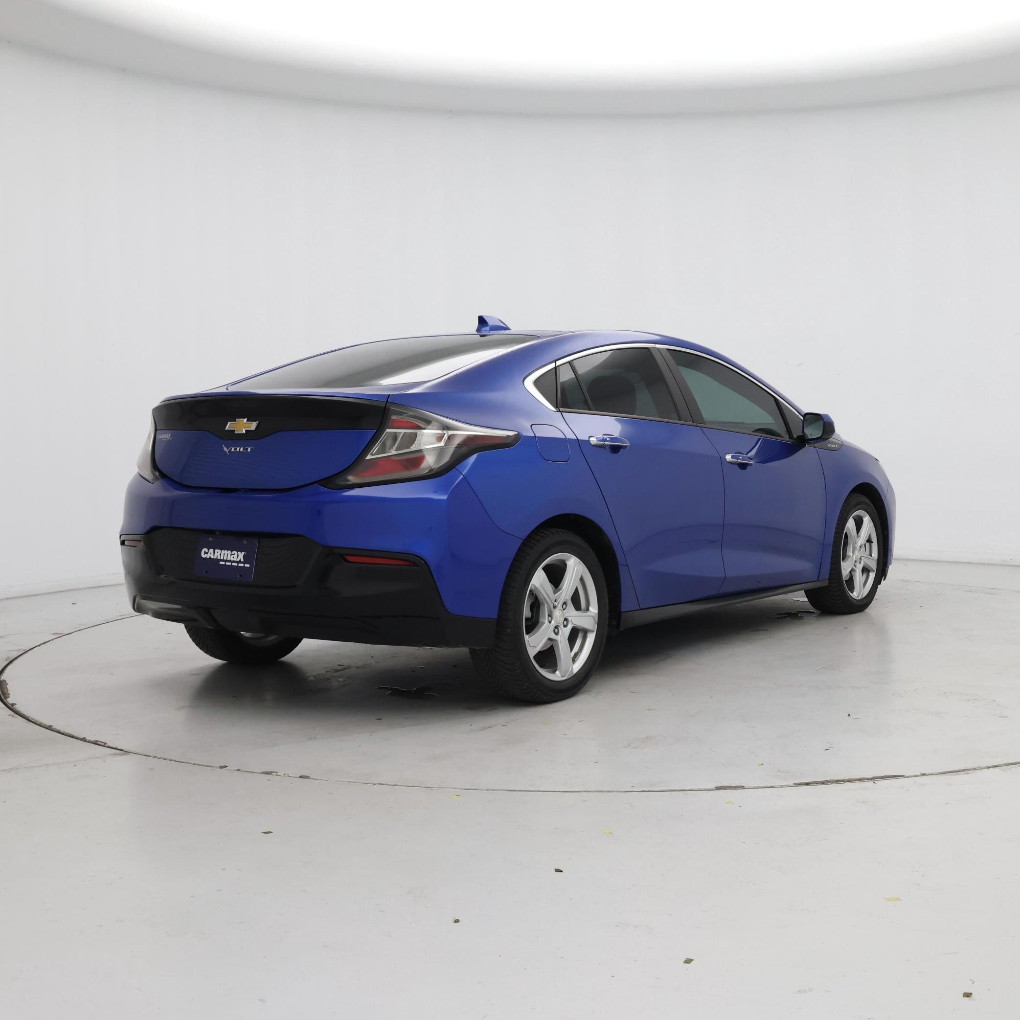 Thumbnail: 2017 Chevrolet Volt - 8