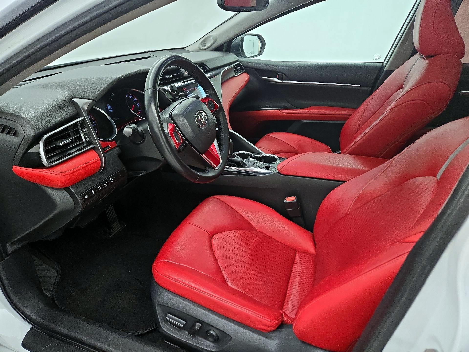 Thumbnail: 2019 Toyota Camry - 11