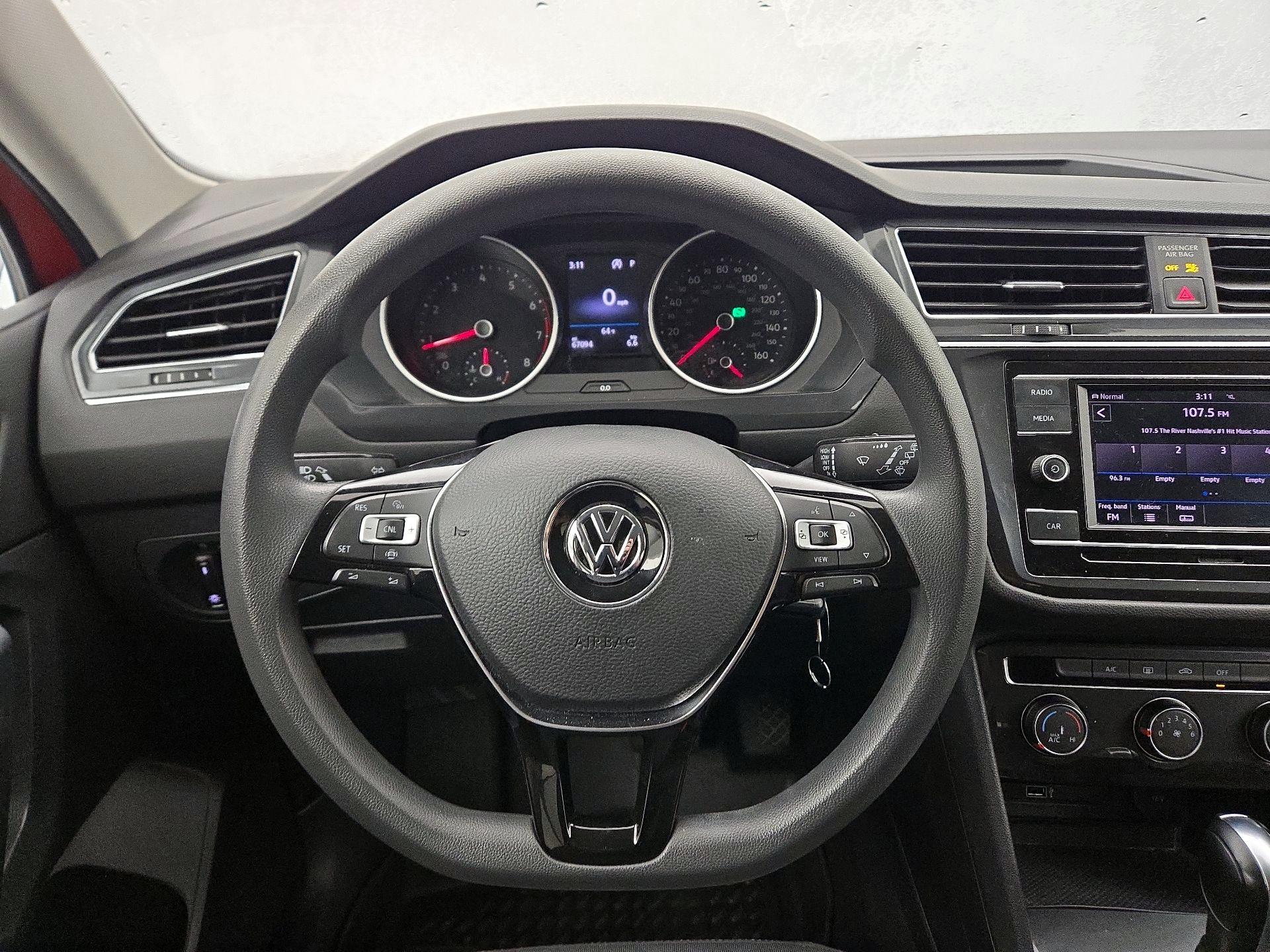 Thumbnail: 2019 Volkswagen Tiguan - 10