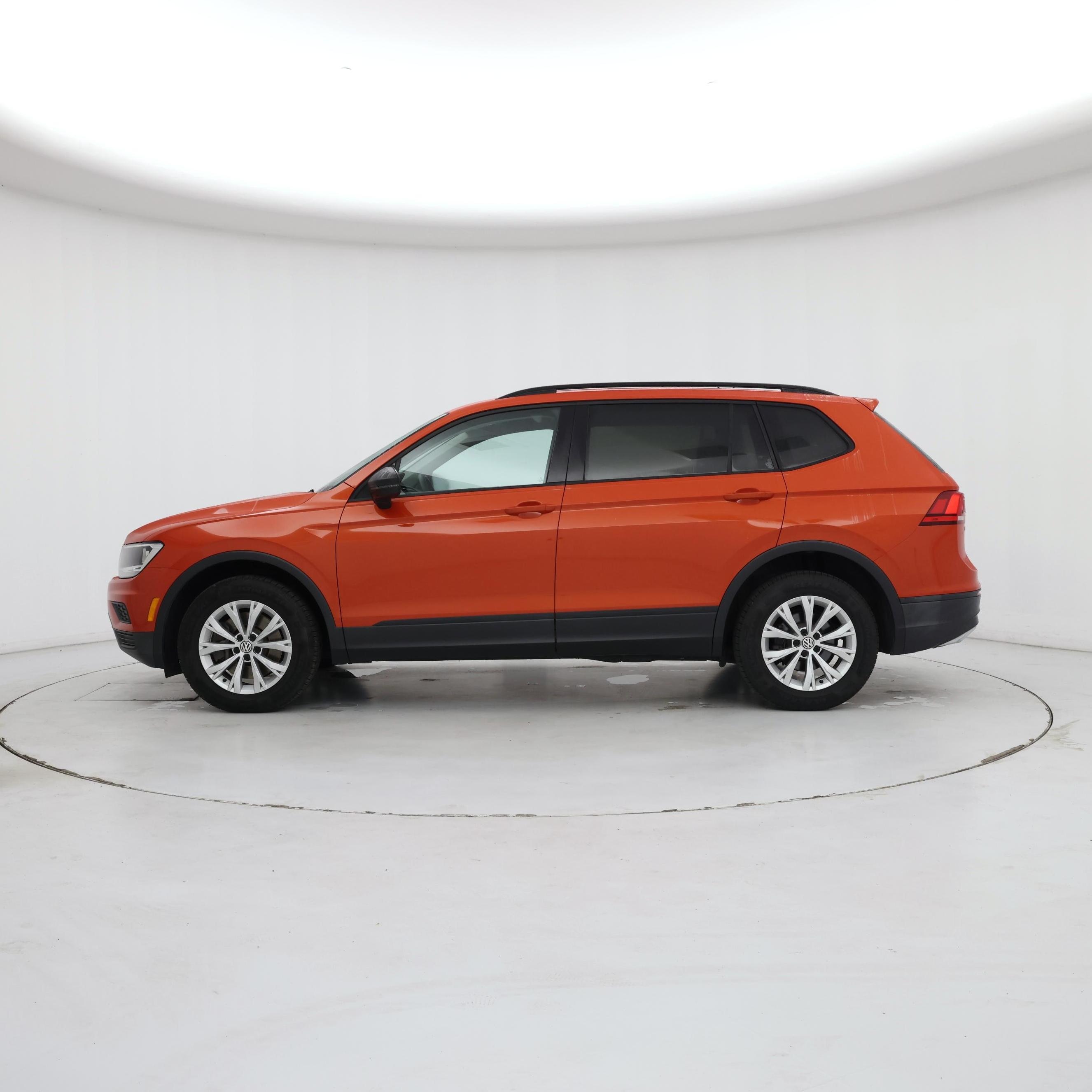Thumbnail: 2019 Volkswagen Tiguan - 3