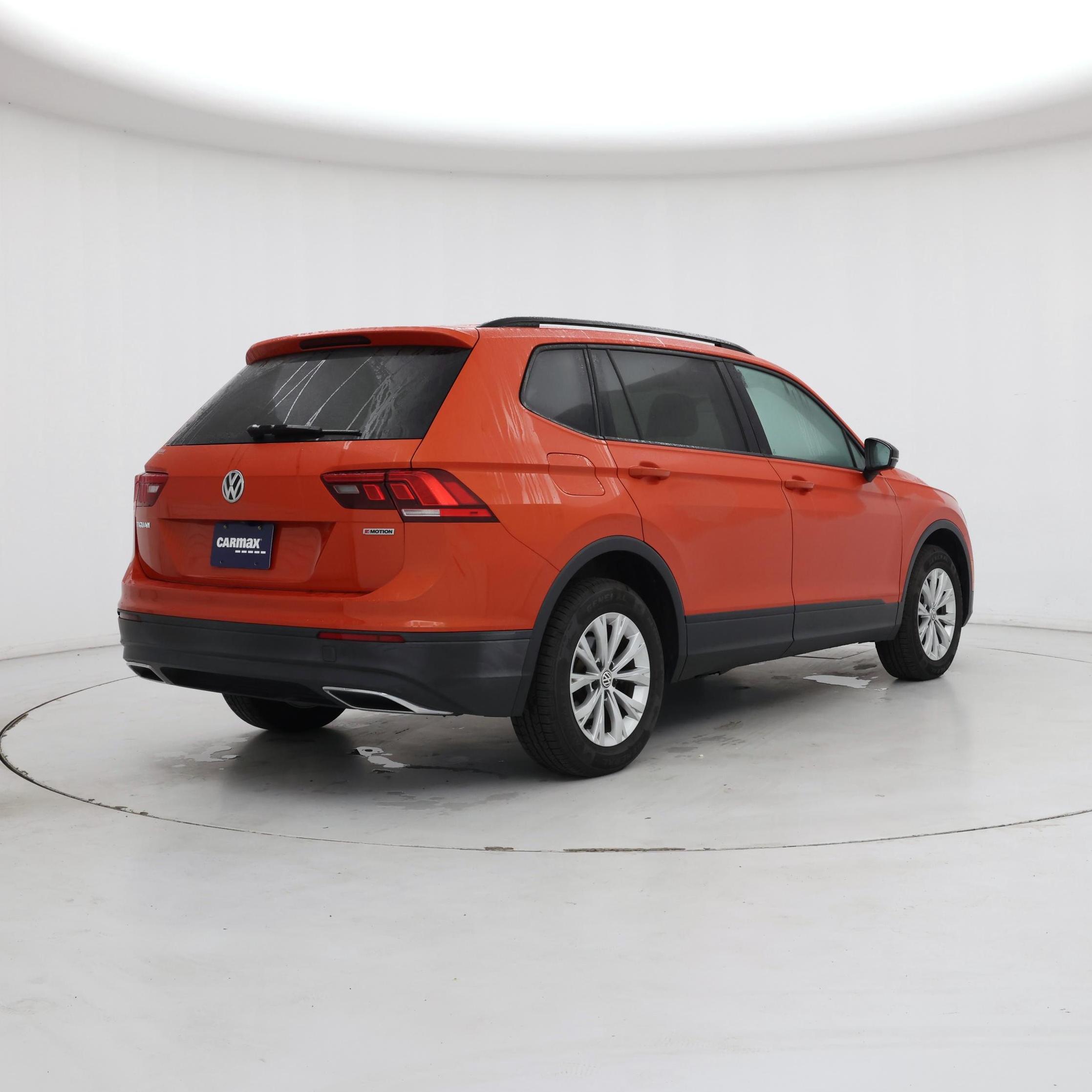 Thumbnail: 2019 Volkswagen Tiguan - 8