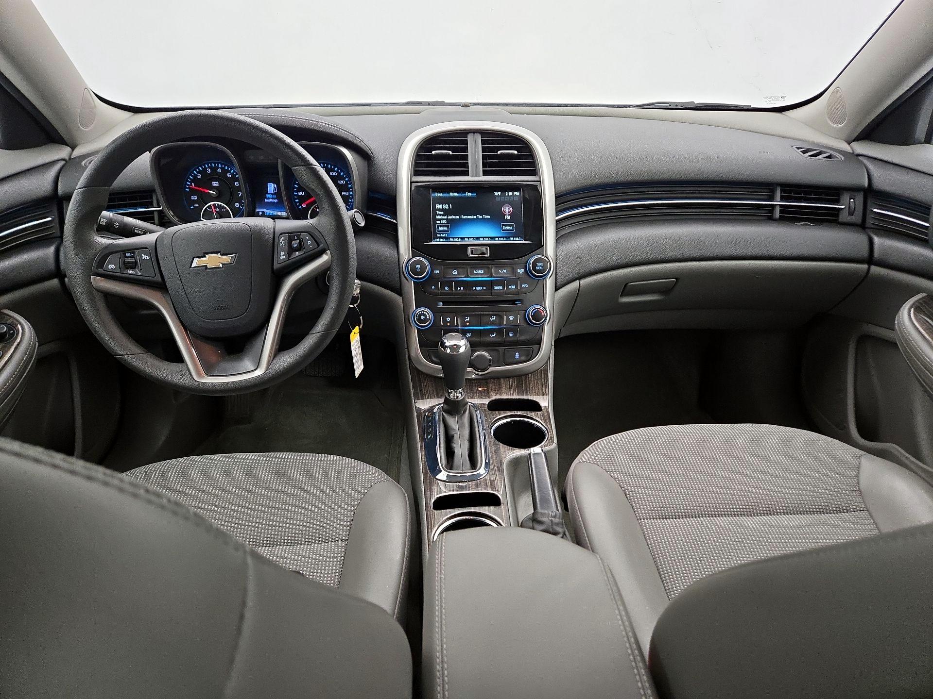 Thumbnail: 2015 Chevrolet Malibu - 9