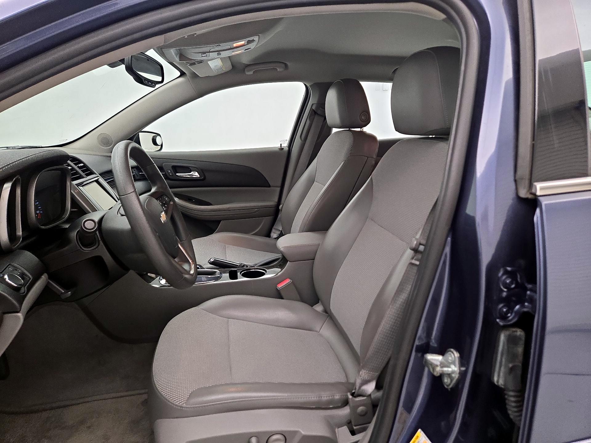 Thumbnail: 2015 Chevrolet Malibu - 11