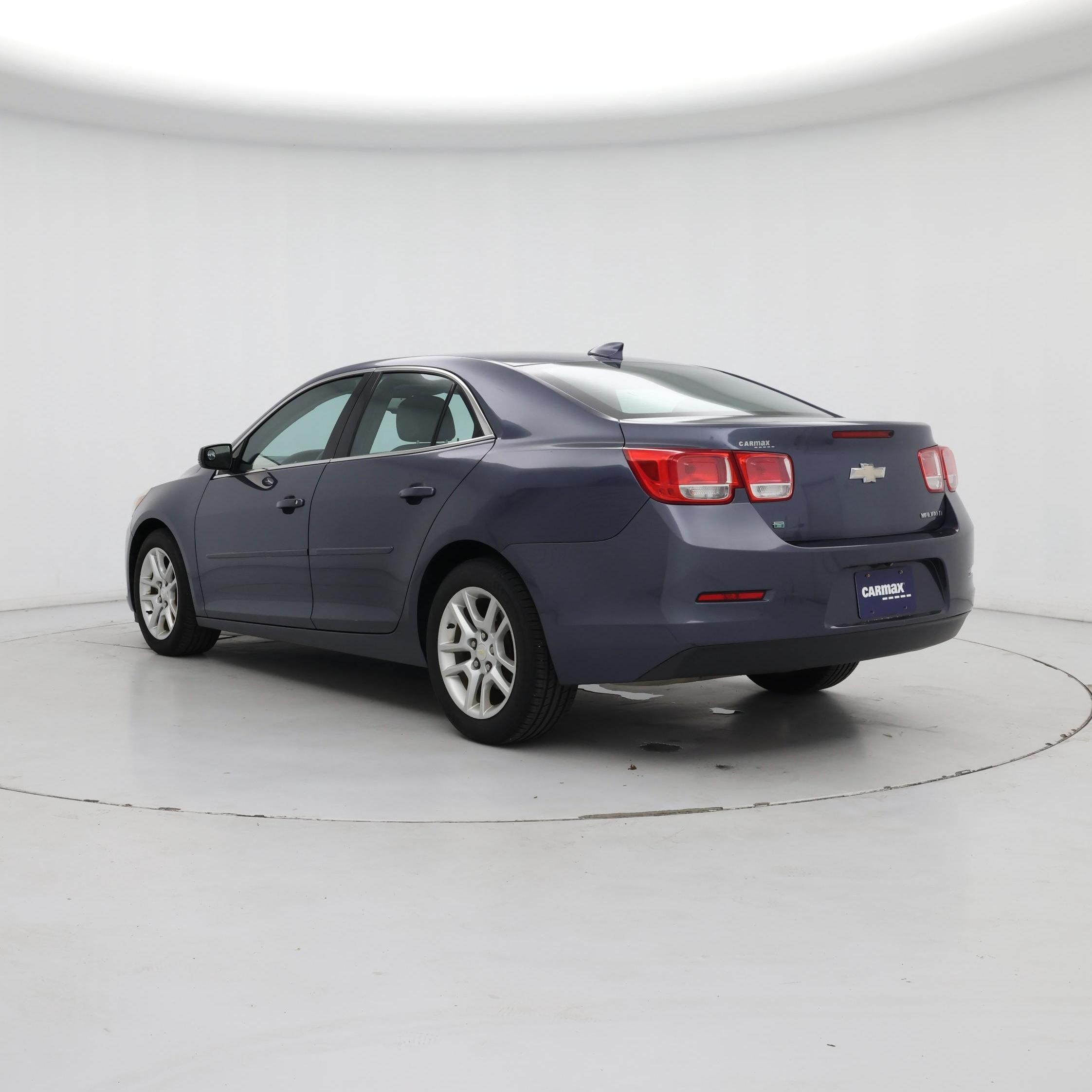 Thumbnail: 2015 Chevrolet Malibu - 2