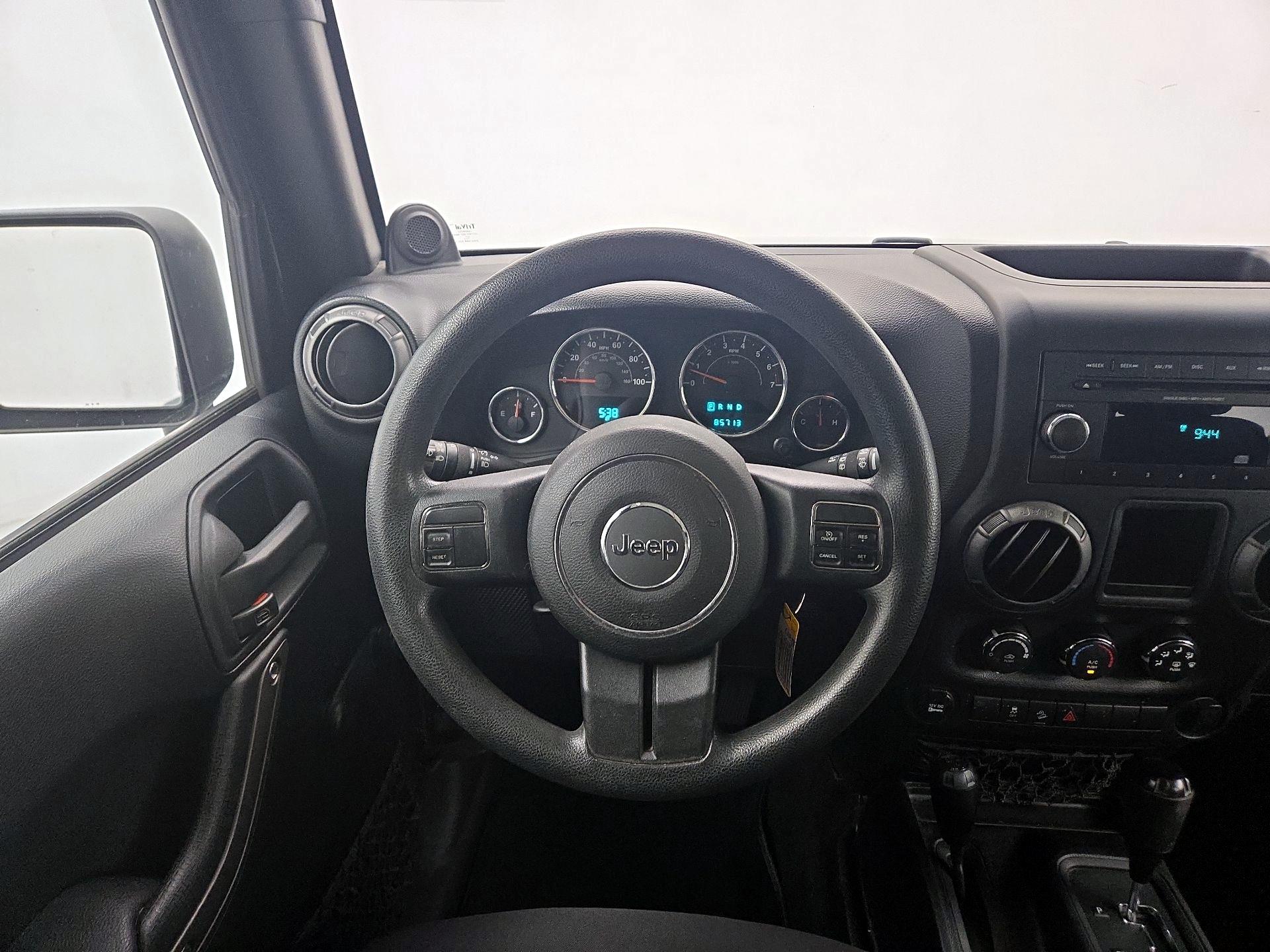 Thumbnail: 2014 Jeep Wrangler - 10