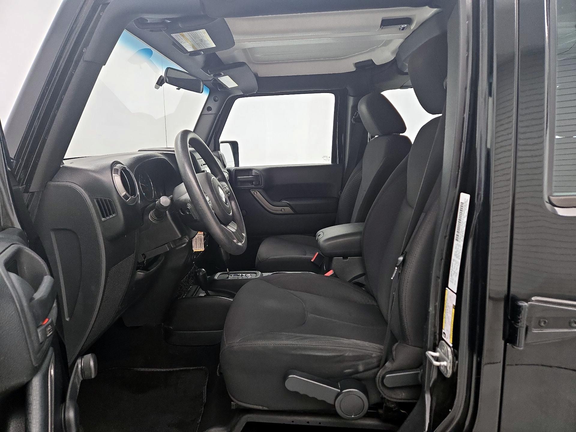 Thumbnail: 2014 Jeep Wrangler - 11