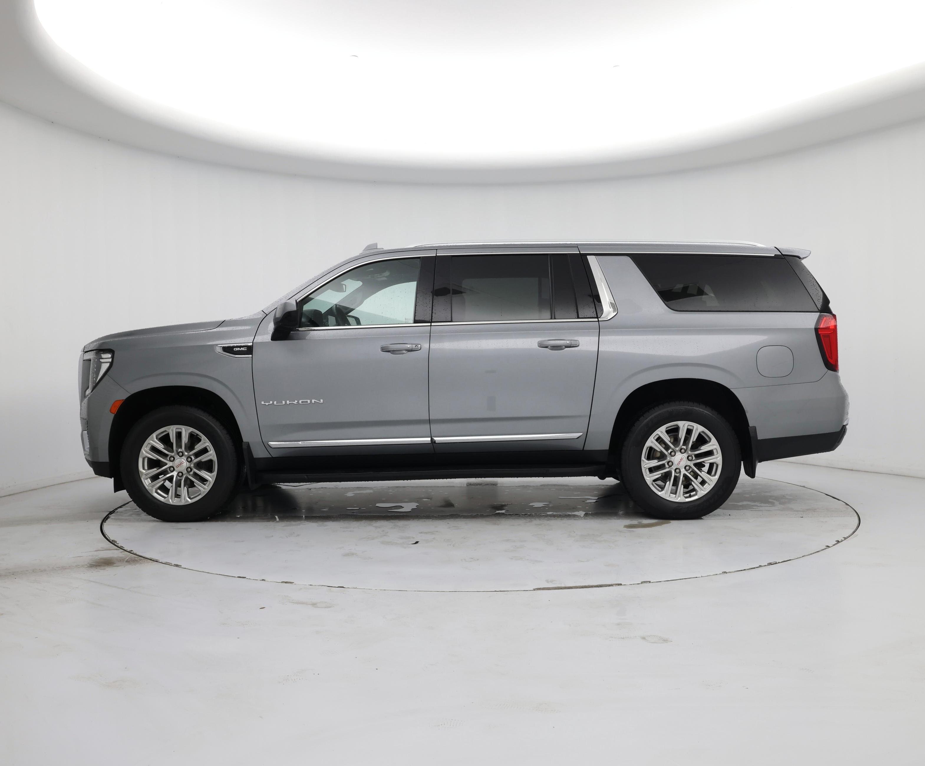 Thumbnail: 2023 GMC Yukon XL - 3