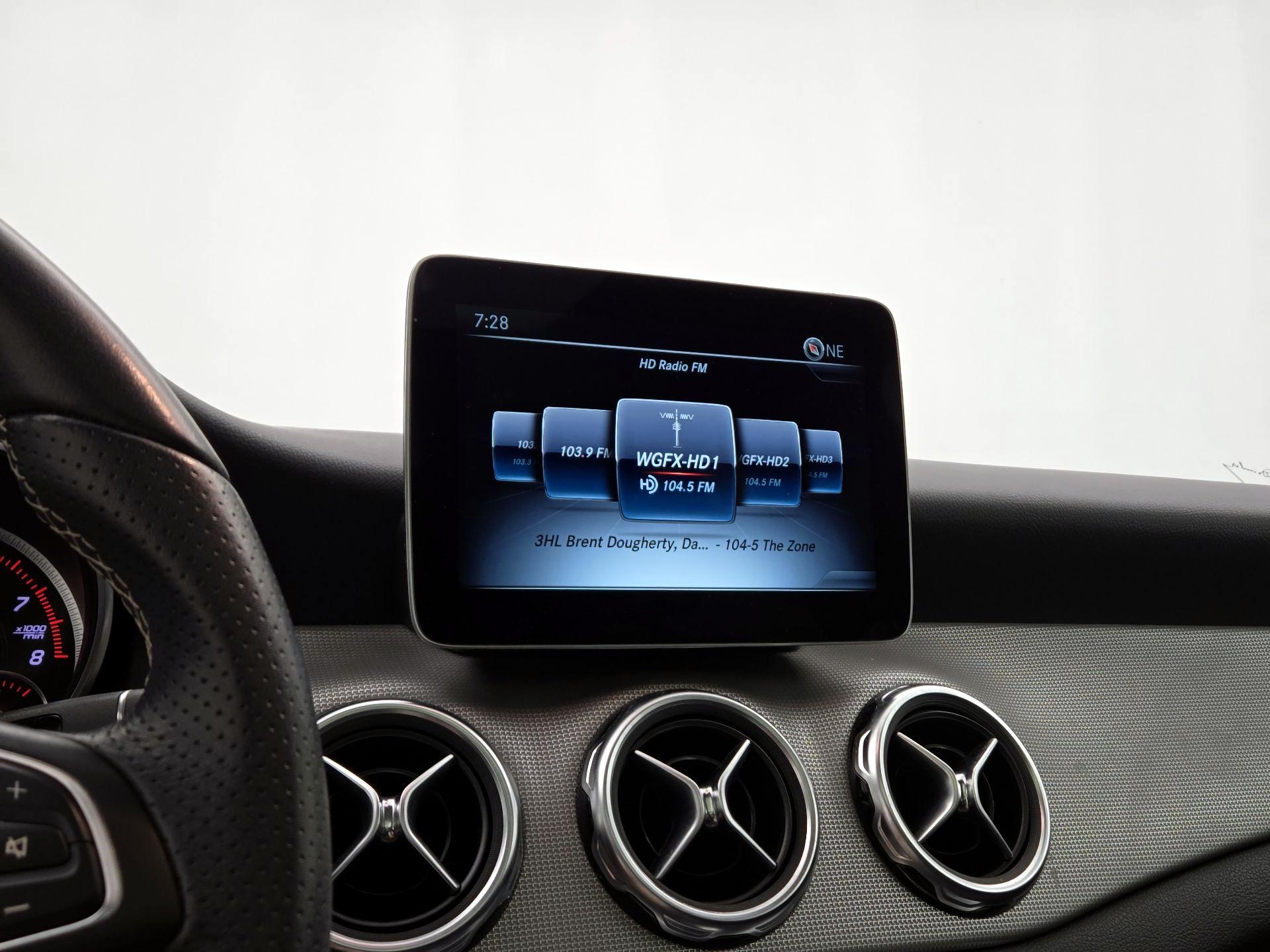 Thumbnail: 2018 Mercedes-Benz GLA - 15