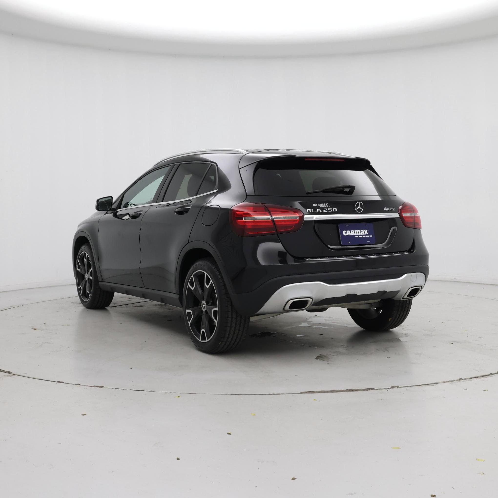 Thumbnail: 2018 Mercedes-Benz GLA - 2