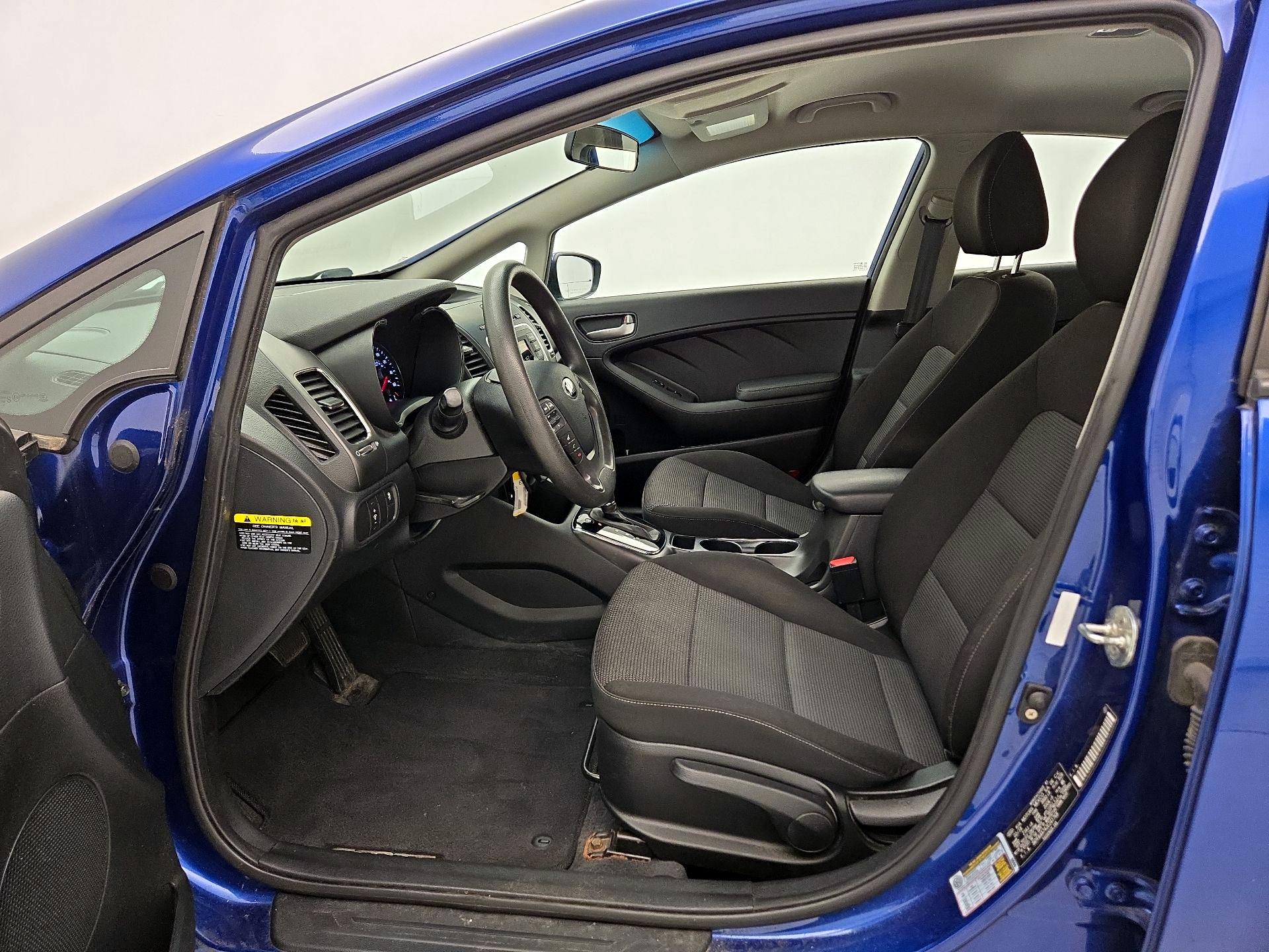 Thumbnail: 2018 Kia Forte - 11