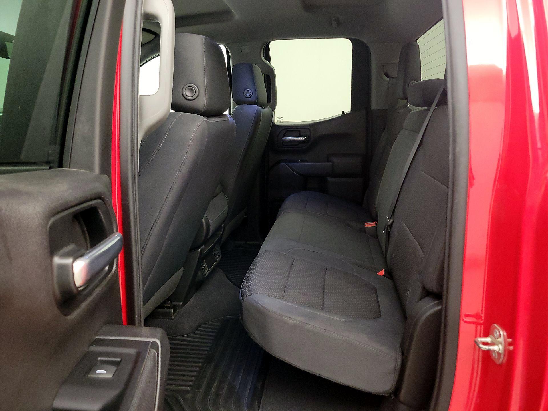 Thumbnail: 2019 Chevrolet Silverado 1500 - 19