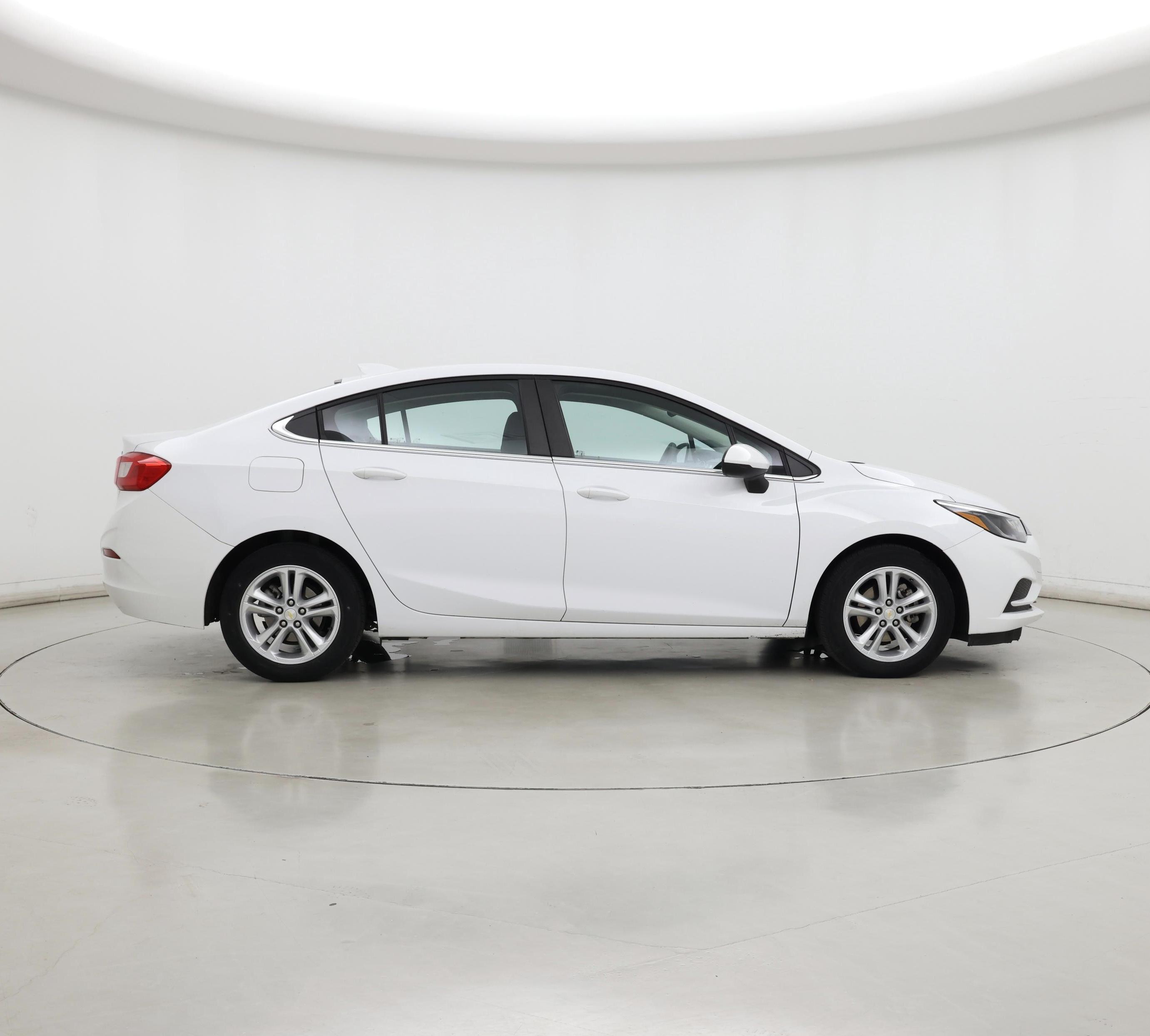 Thumbnail: 2017 Chevrolet Cruze - 7