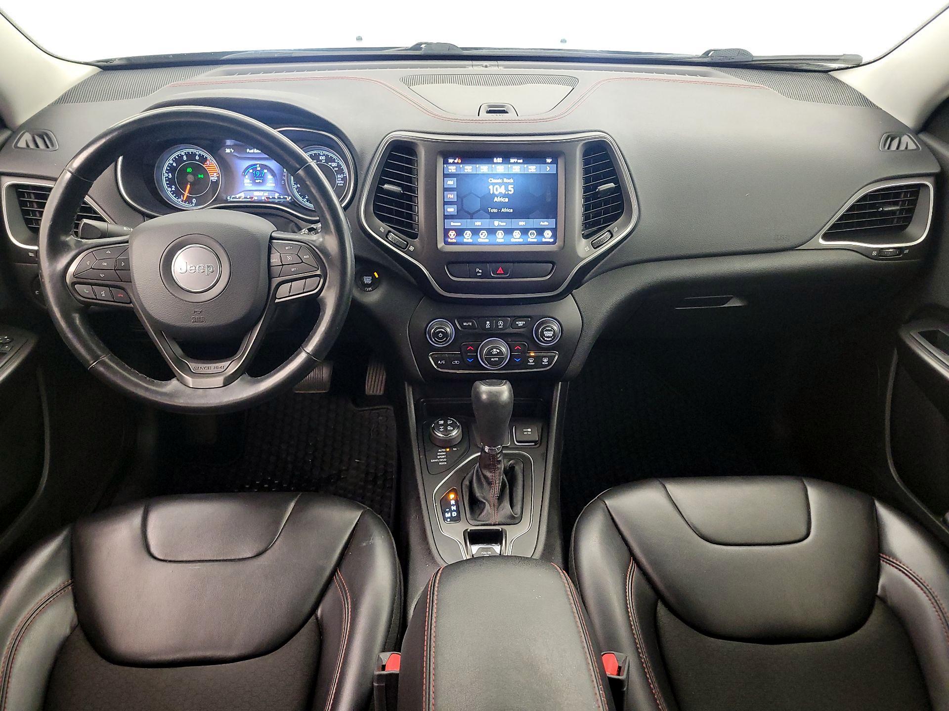 Thumbnail: 2020 Jeep Cherokee - 9