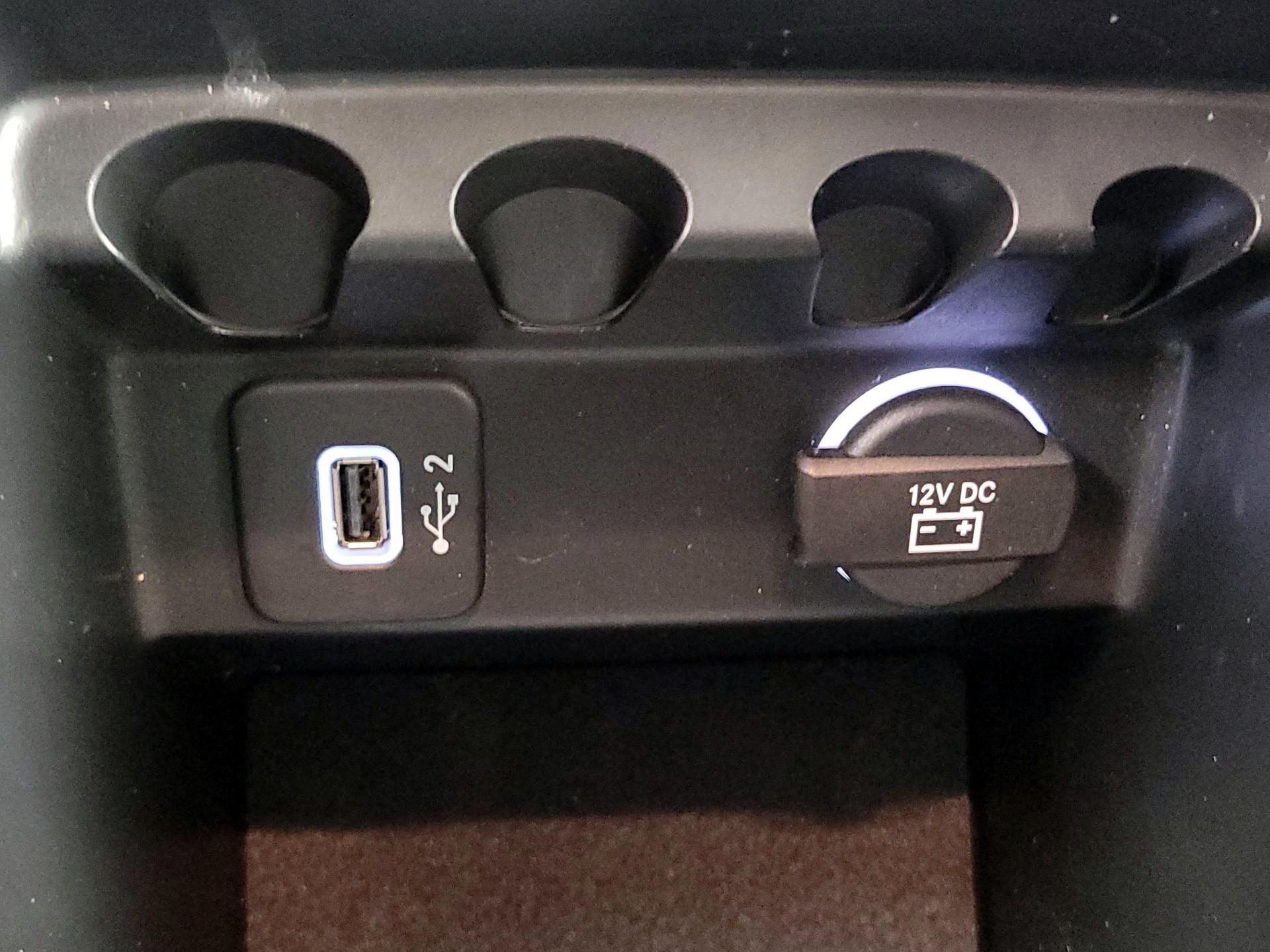 Thumbnail: 2020 Jeep Cherokee - 18