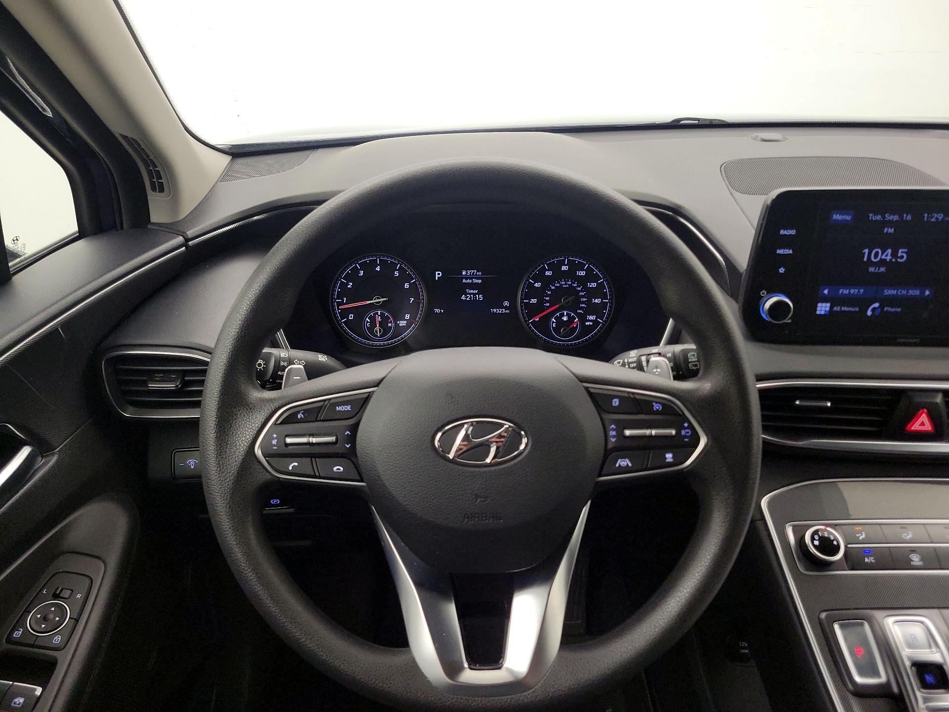 Thumbnail: 2022 Hyundai Santa Fe - 10