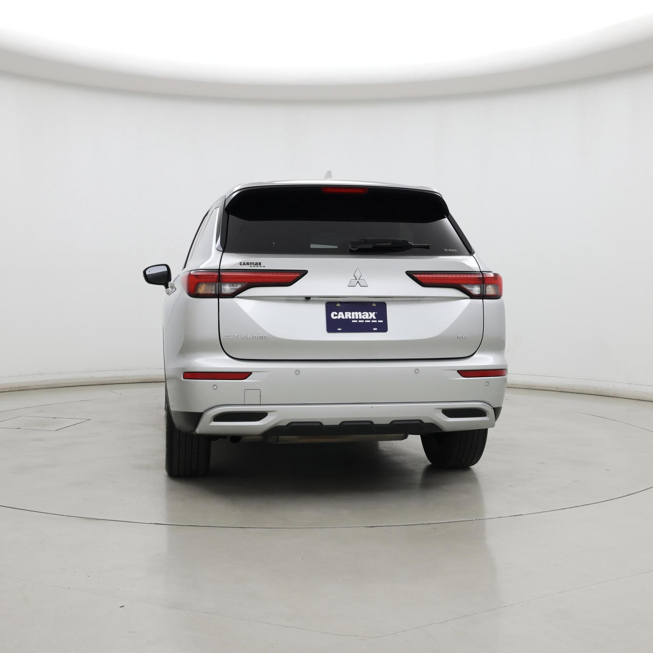 Thumbnail: 2024 Mitsubishi Outlander - 6