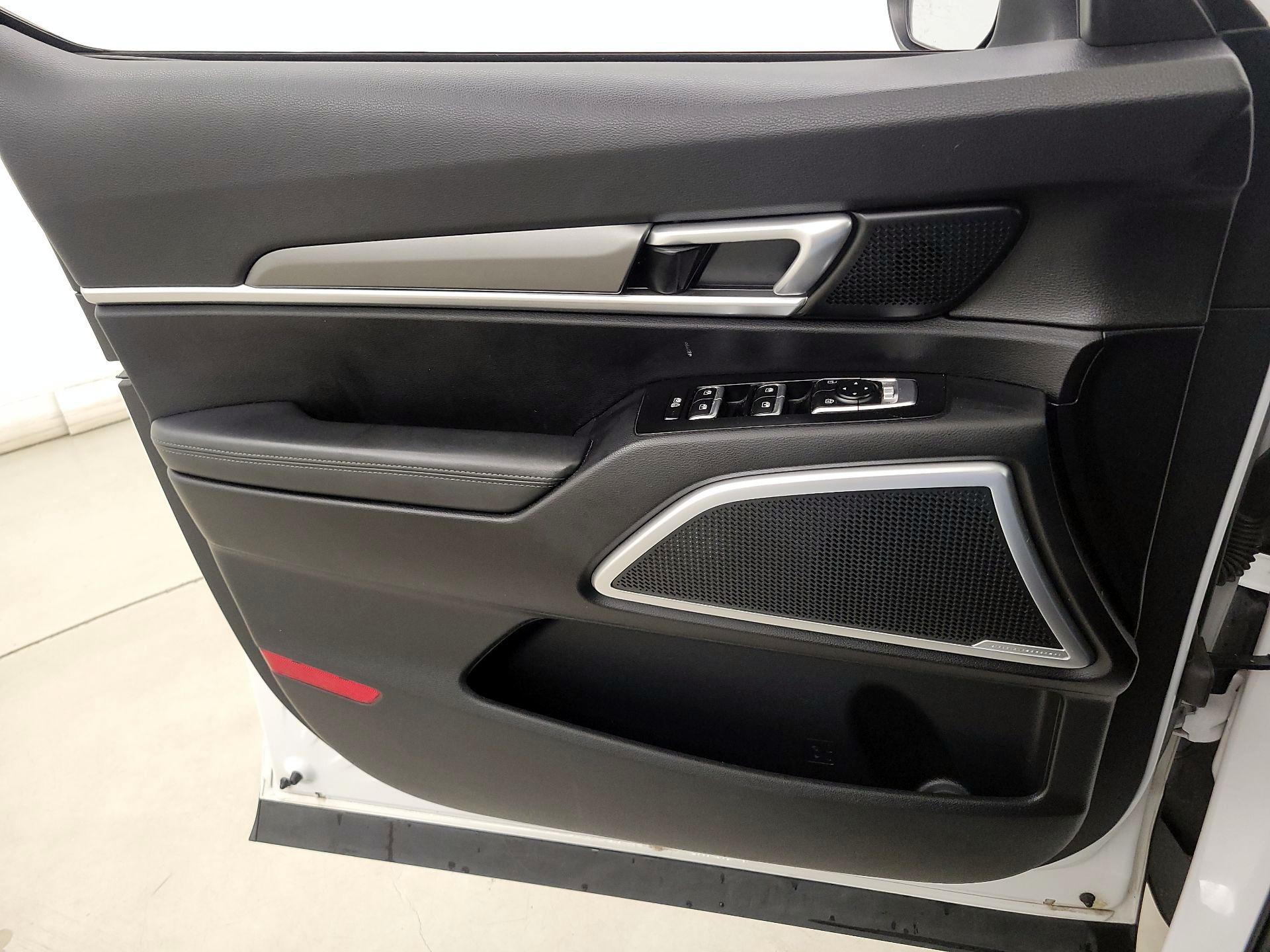 Thumbnail: 2020 Kia Telluride - 12