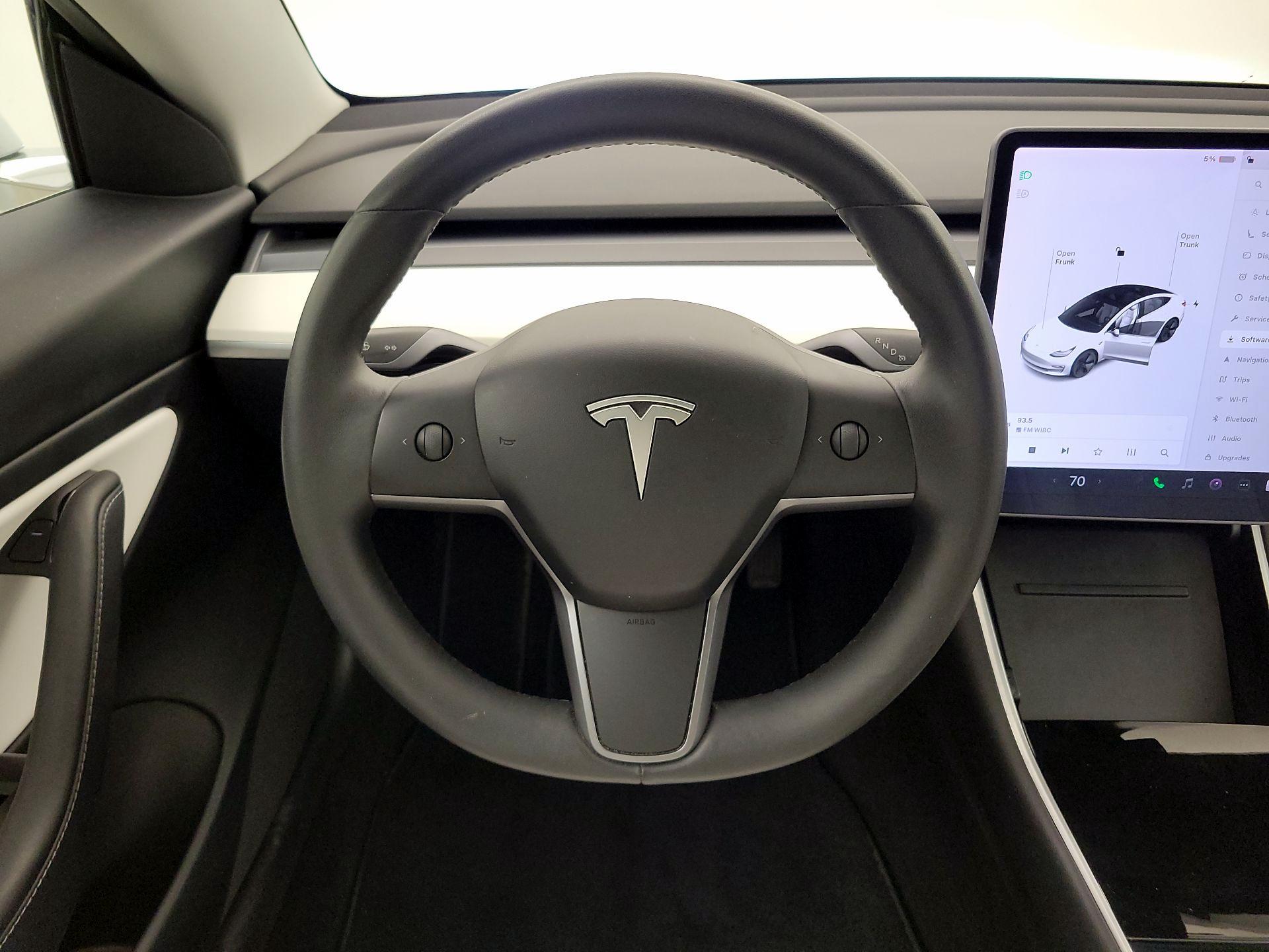 Thumbnail: 2020 Tesla Model 3 - 10