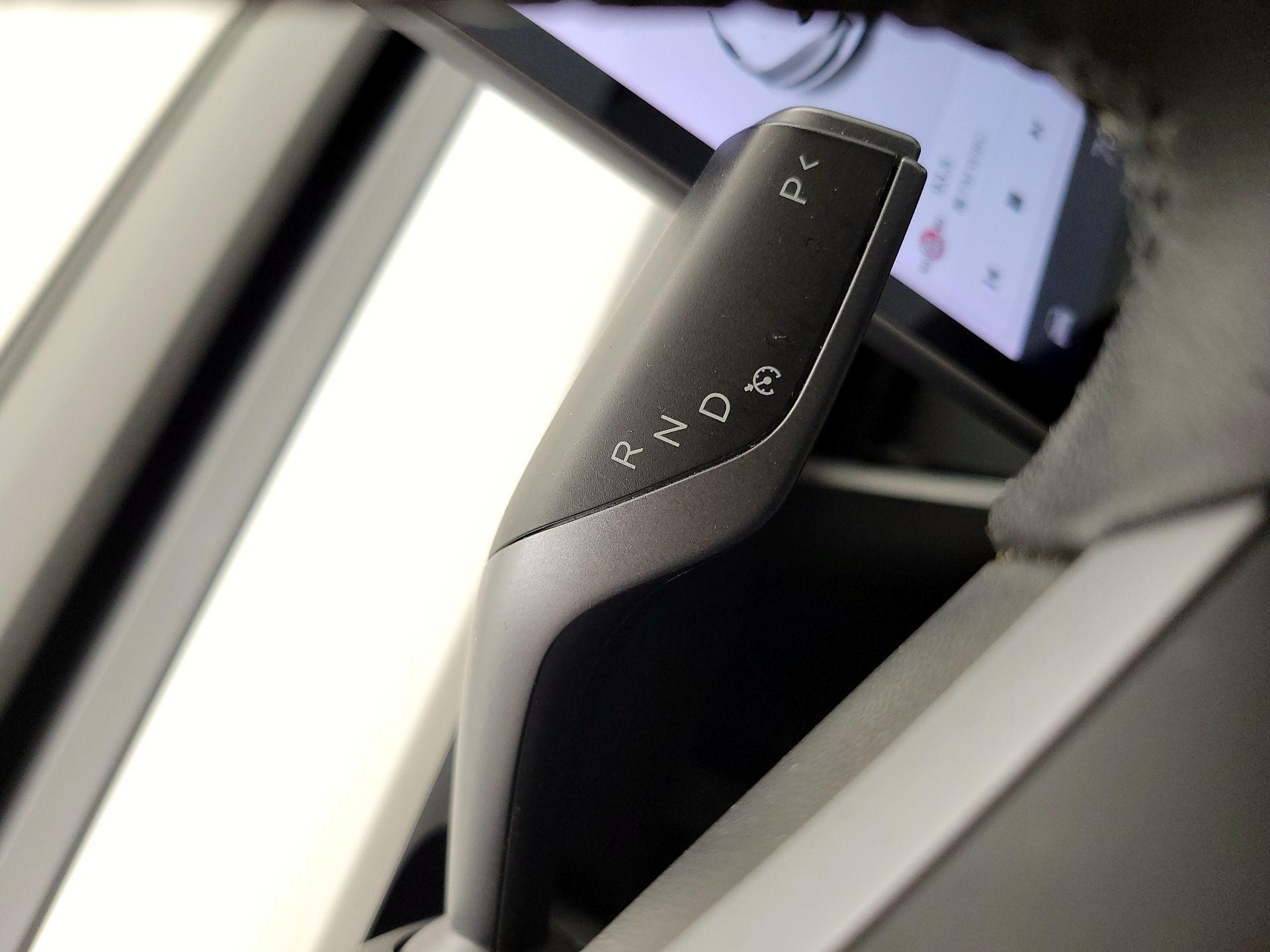 Thumbnail: 2020 Tesla Model 3 - 17