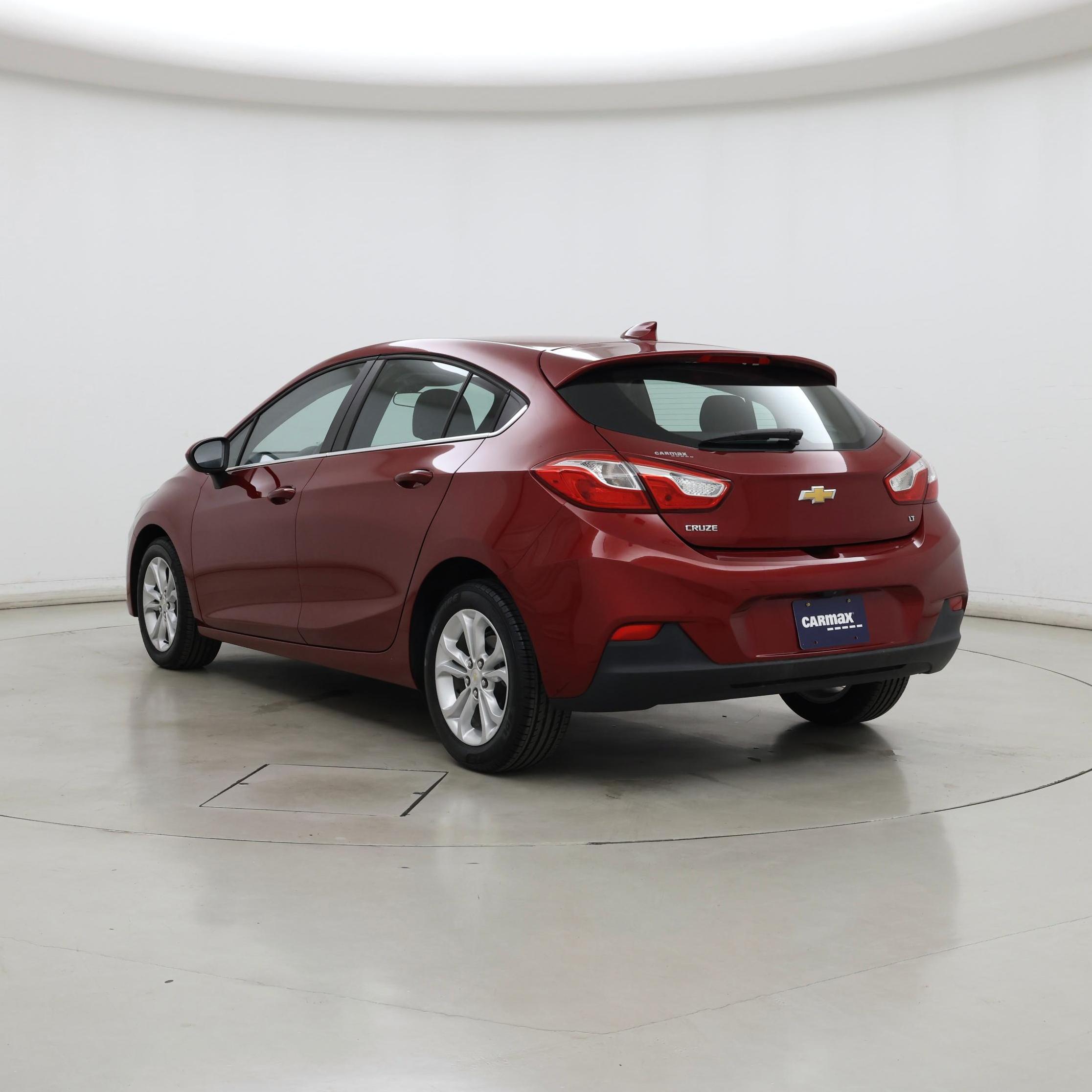 Thumbnail: 2019 Chevrolet Cruze - 2