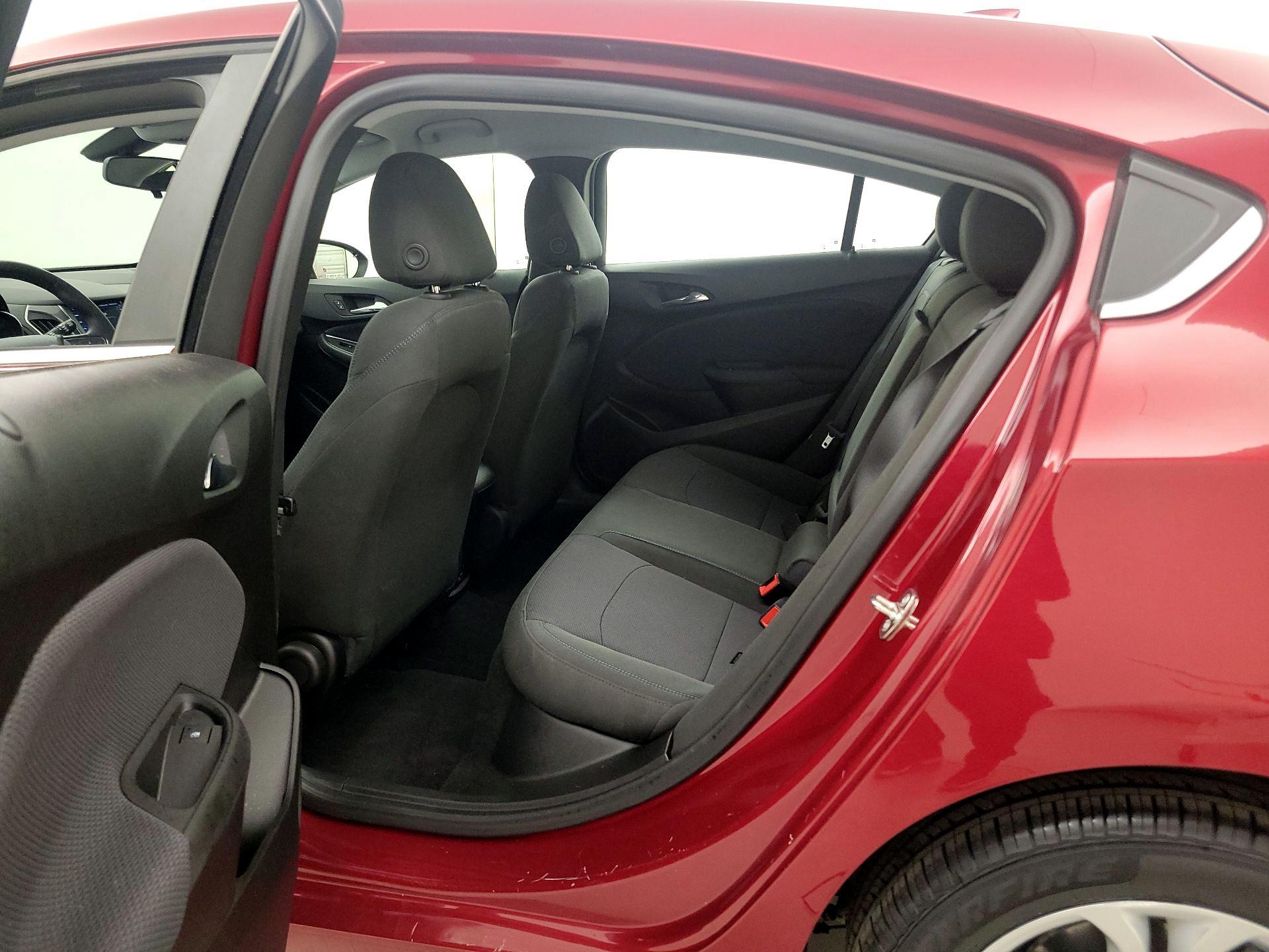 Thumbnail: 2019 Chevrolet Cruze - 19