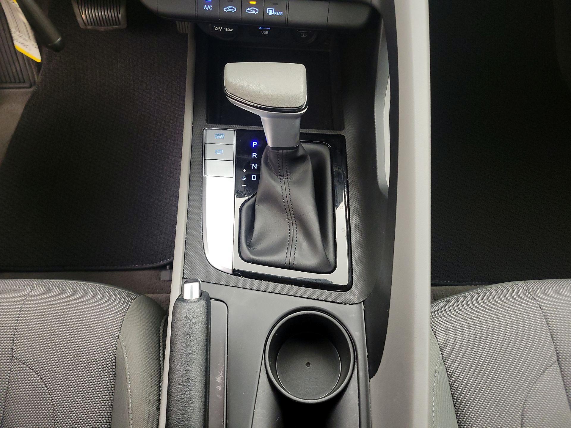 Thumbnail: 2023 Hyundai Elantra - 17